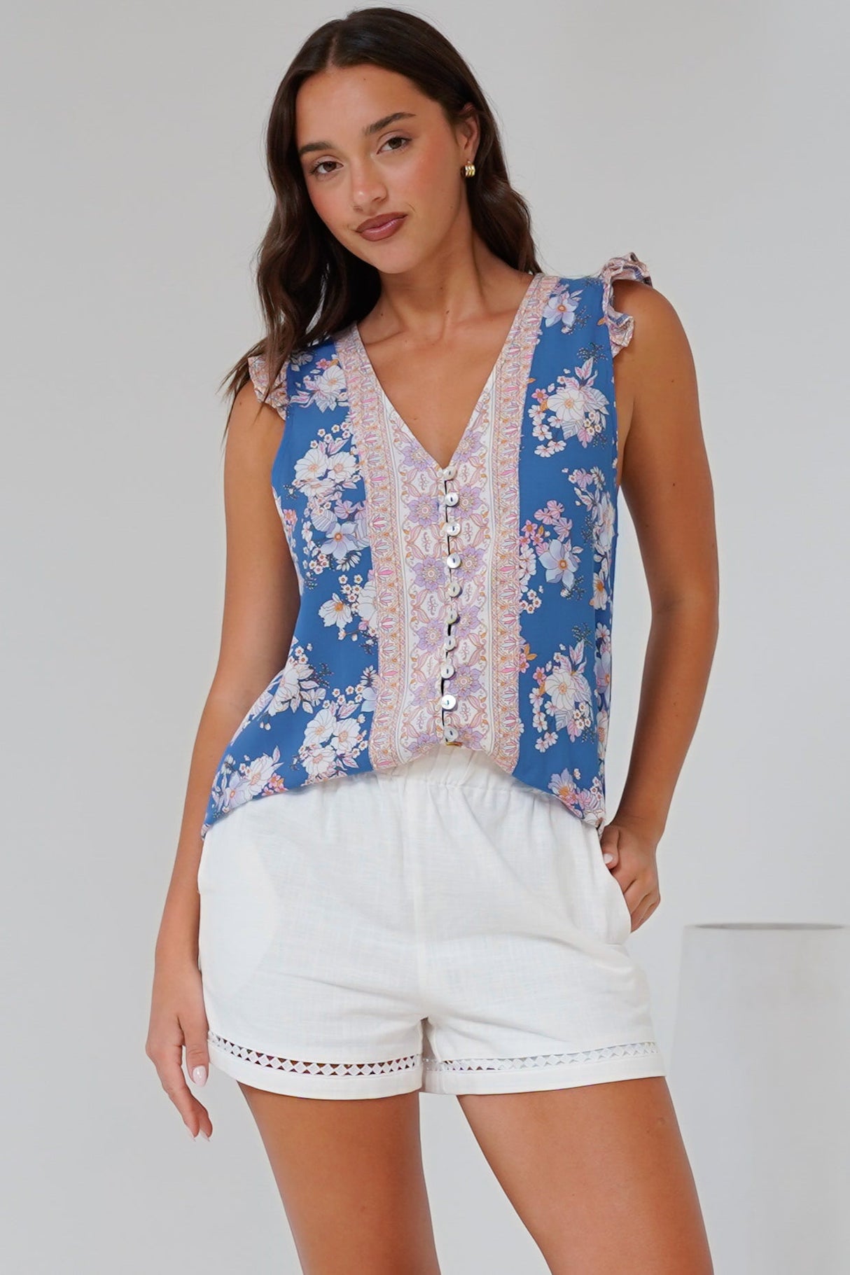 Oslo Top - Sleeveless Button Down Top in Minnie Print
