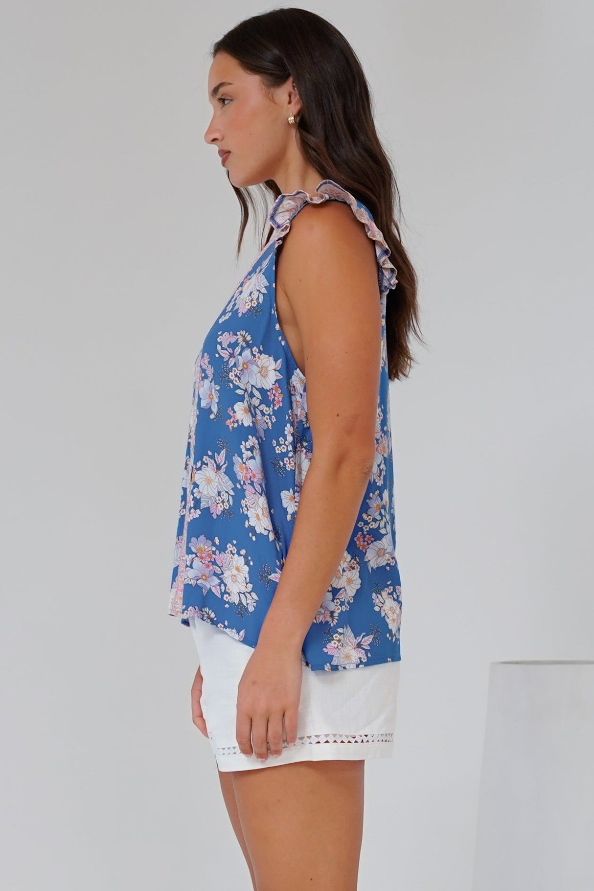 Oslo Top - Sleeveless Button Down Top in Minnie Print