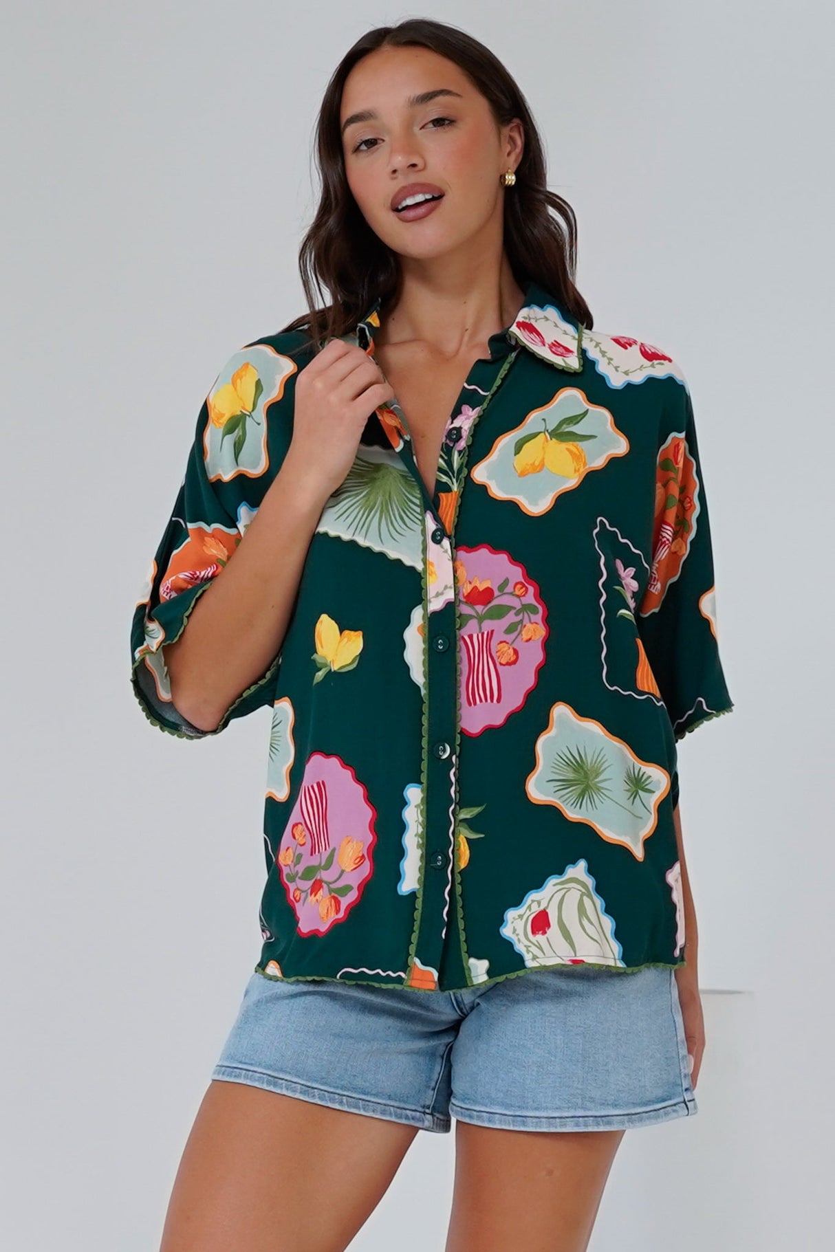 Otis Shirt - Wave Trim Button Down Shirt in Elora Print