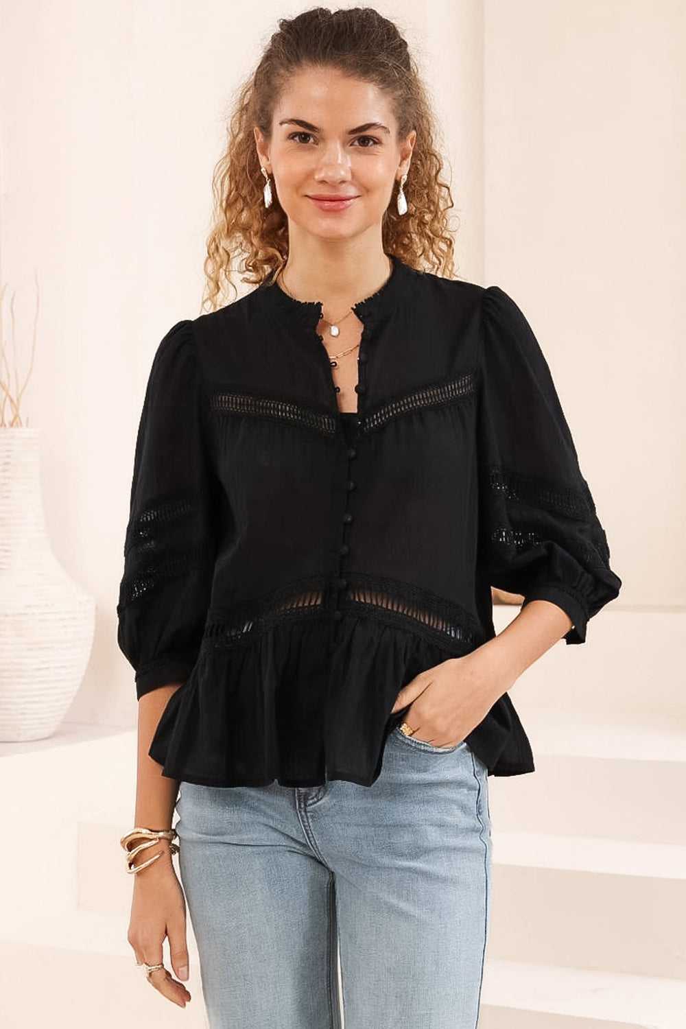 Piera Blouse - Delicate Lace Detailed Buttoned Top with Balloon Sleeves in Black