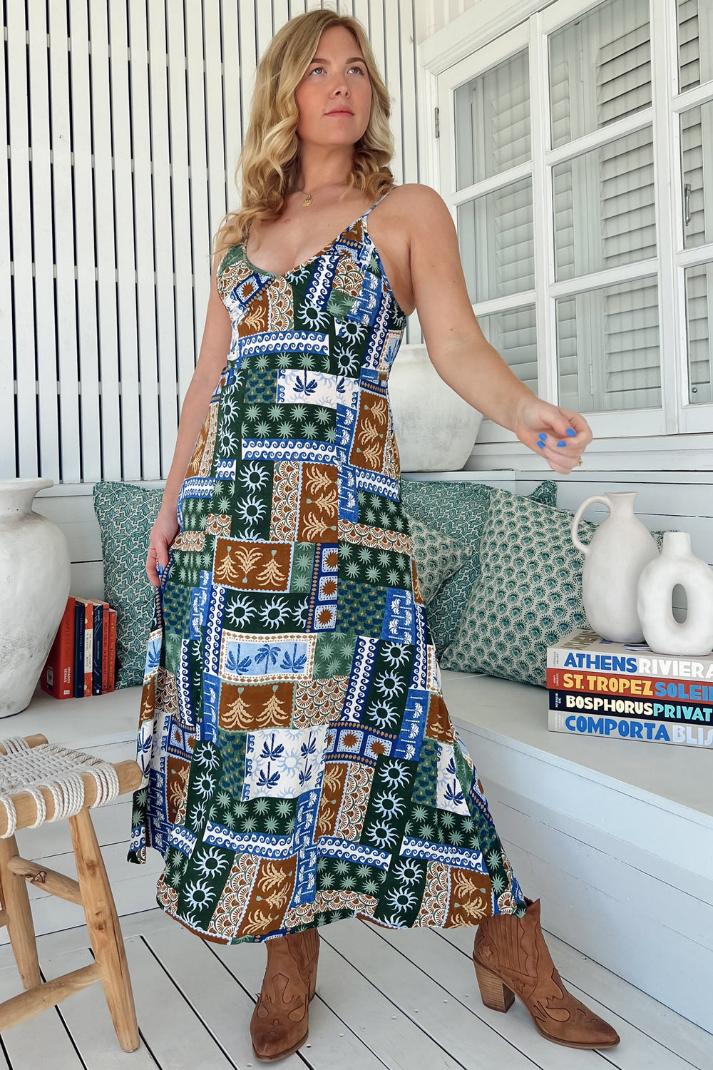 JAASE - Porter Maxi Dress: Gathered Bust Detailing Spaghetti Strap Slip Dress in Emerald Cove Print