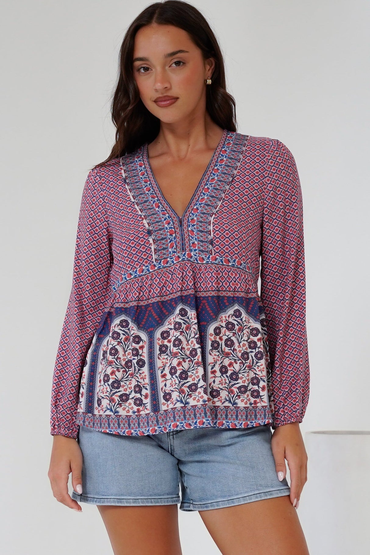 Sammi Top - V-Neck Pull Over with Long Sleeves in Leyton Print