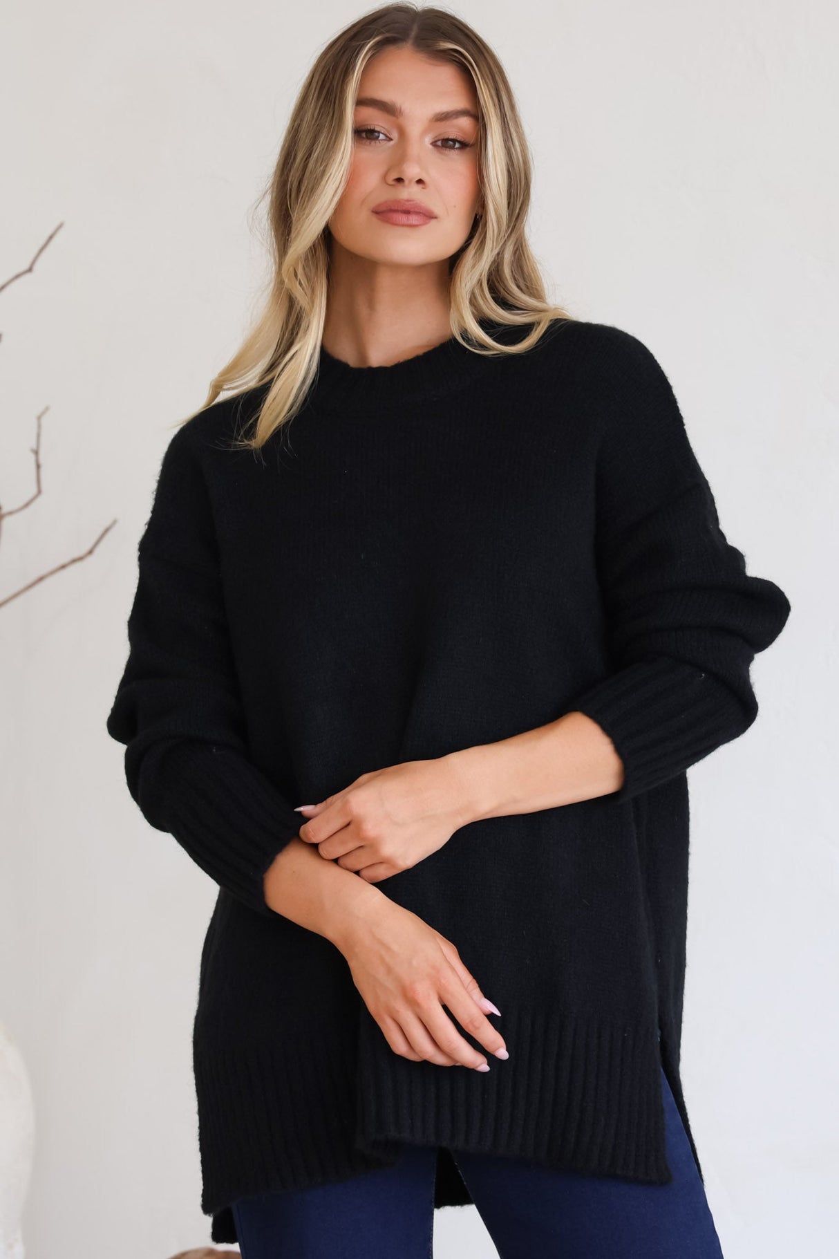 Sammy Jumper - Crew Neck Ribbed Shark Bite Hemline Jumper in Black