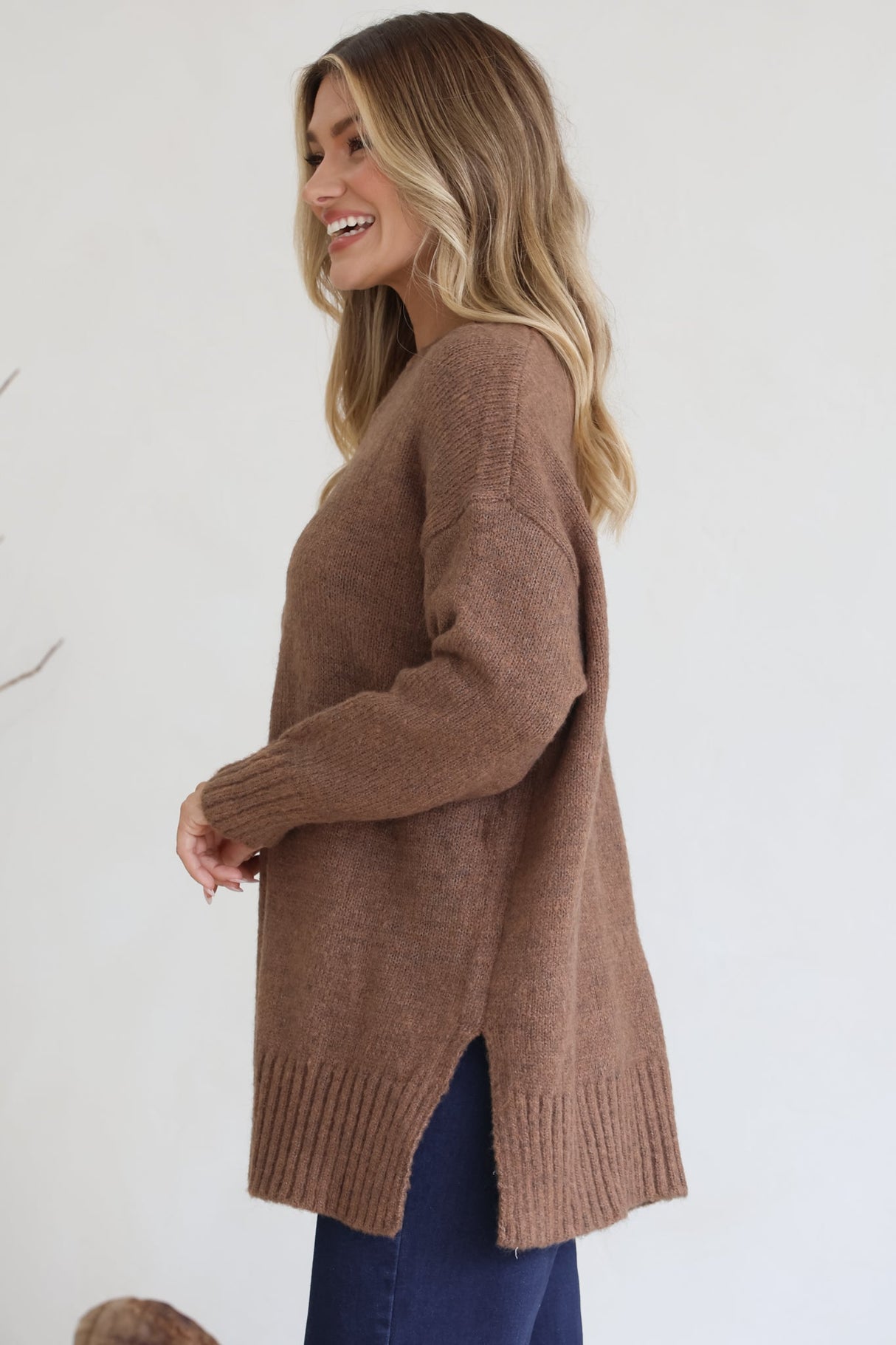 Sammy Jumper - Crew Neck Ribbed Shark Bite Hemline Jumper in Brown