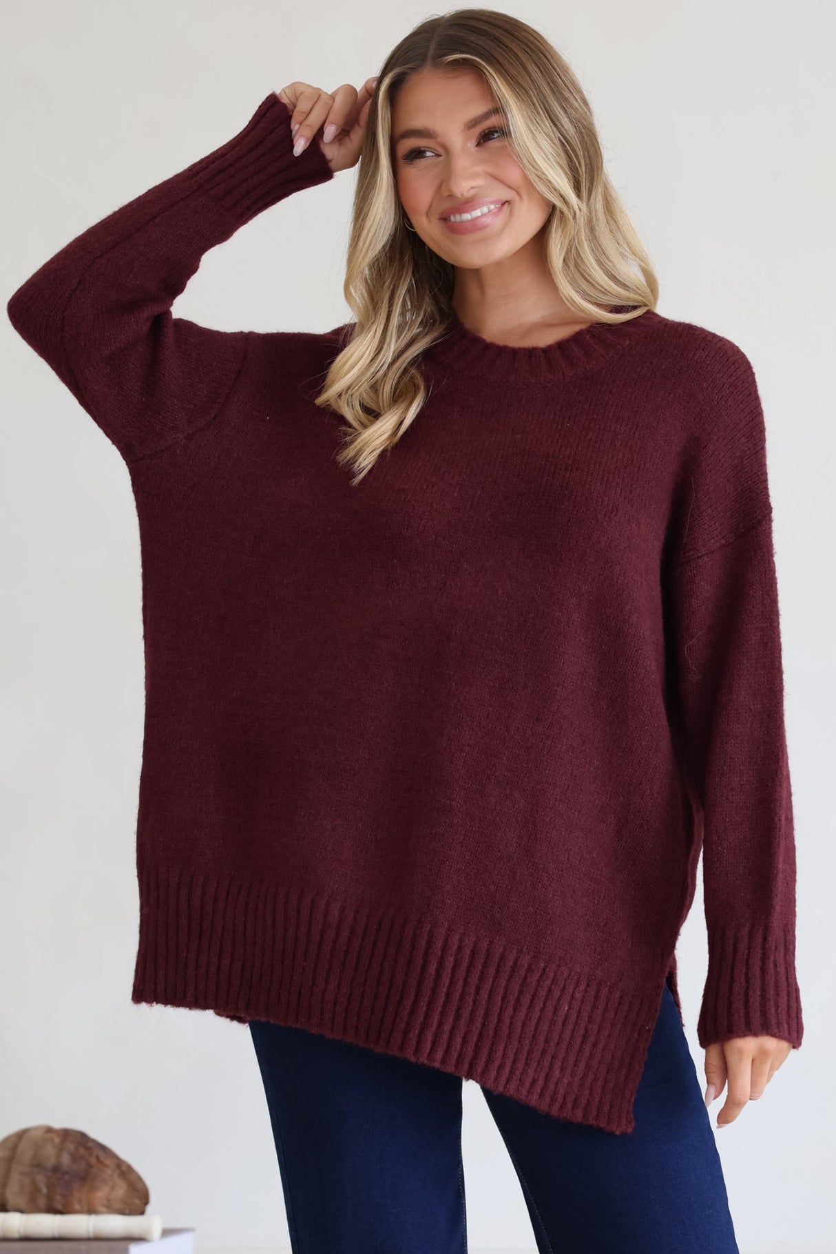 Sammy Jumper - Crew Neck Ribbed Shark Bite Hemline Jumper in Wine