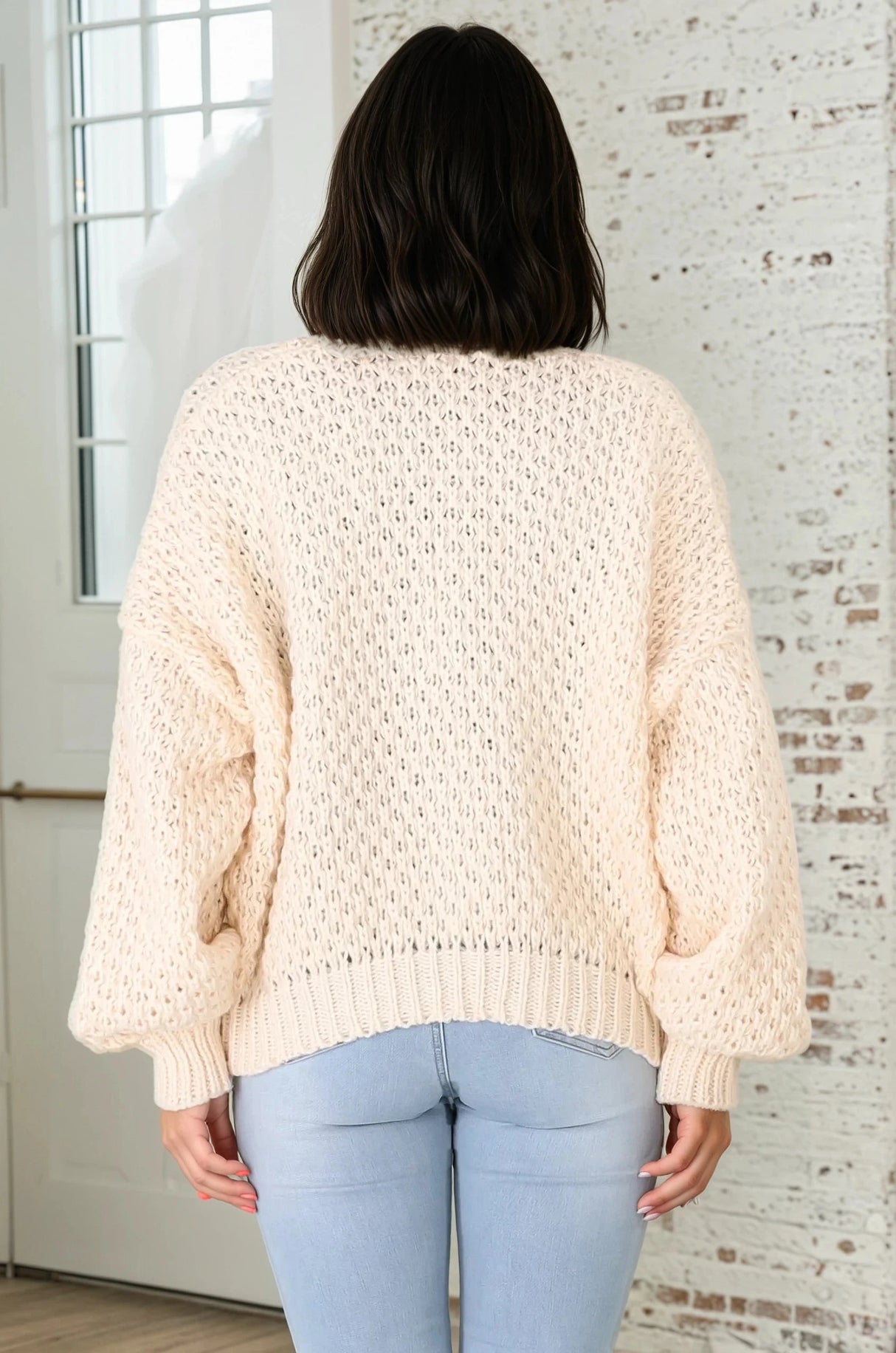 Savoir Cardigan - Chunky Cable Knit Cropped Cardigan with Pockets in Cream