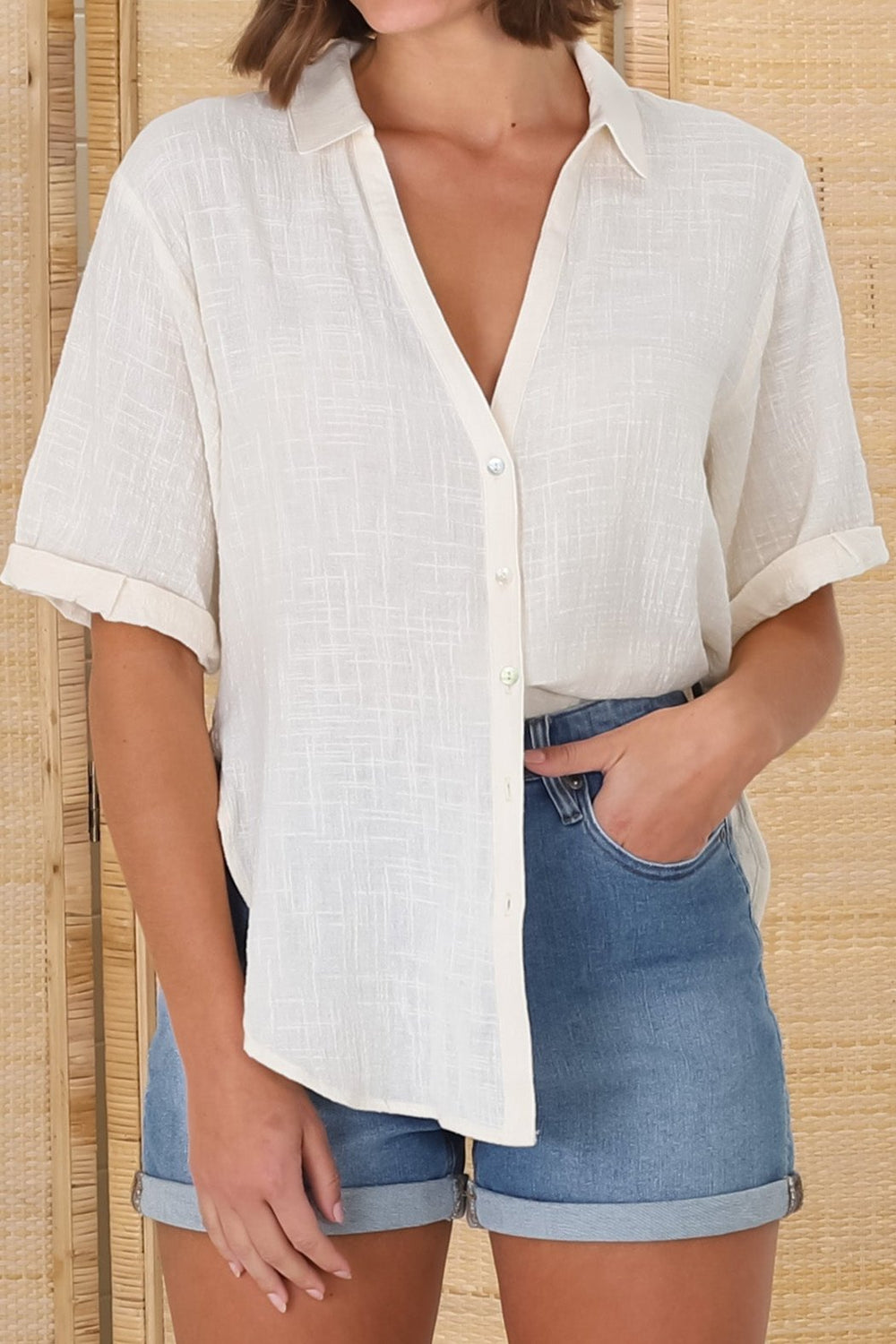 Shelly Shirt - Linen Collared Button Down Shirt in Cream