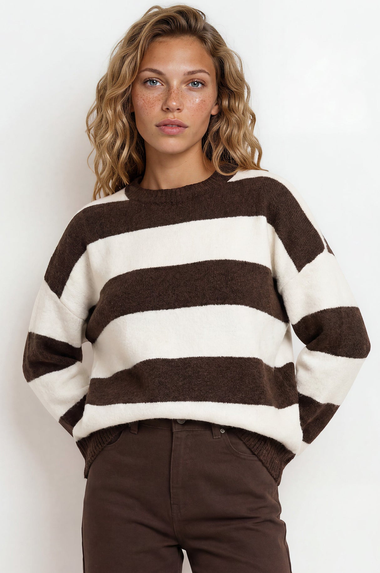 Model wearingSumner Jumper in Chocolate/White from Salty Crush