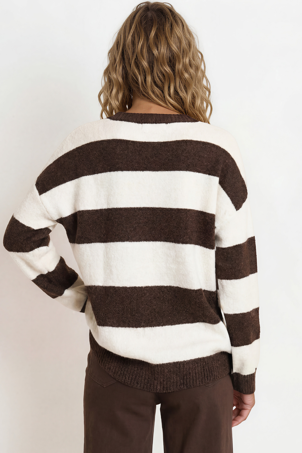 Model wearingSumner Jumper in Chocolate/White from Salty Crush