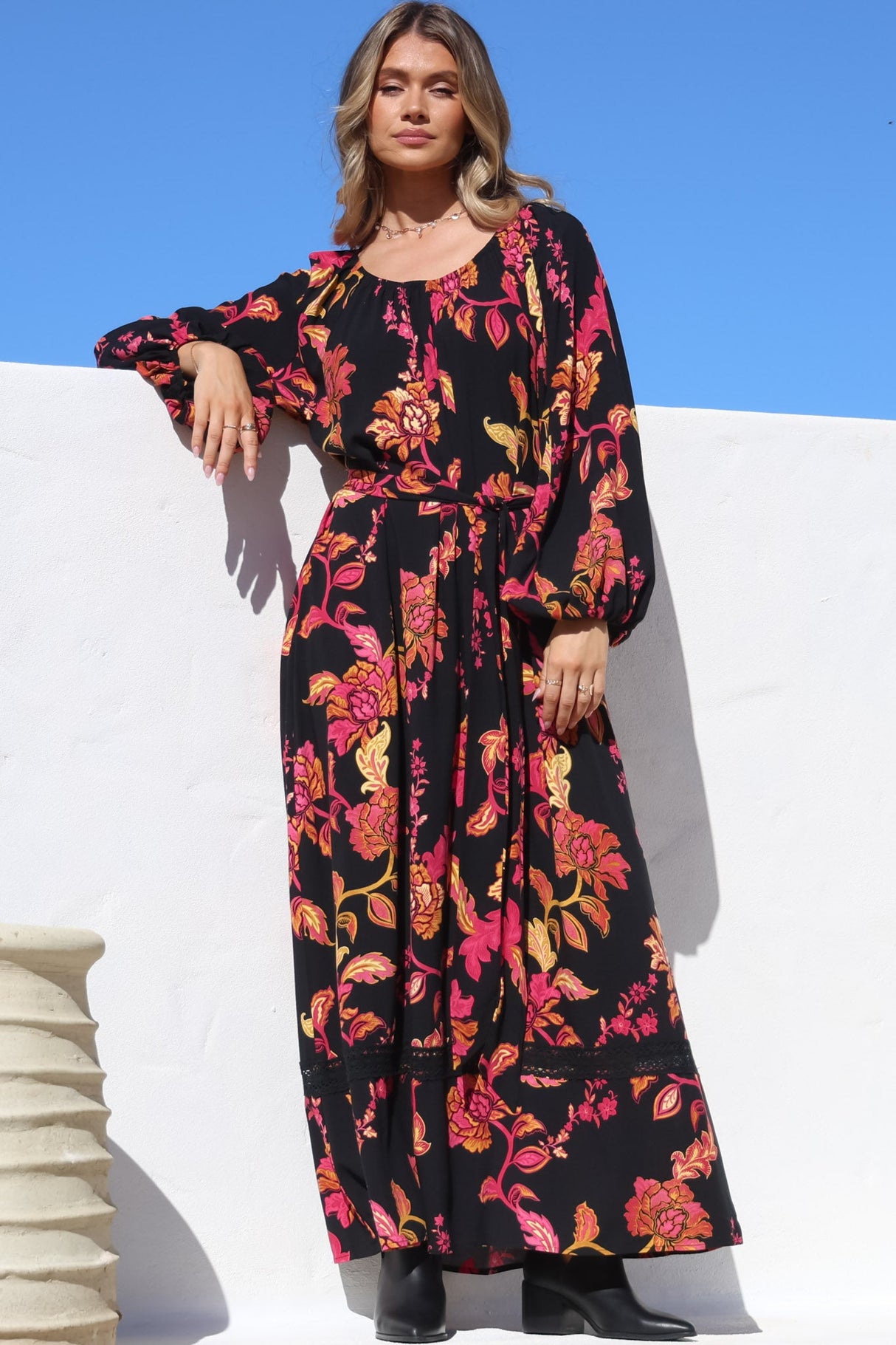 Tai Maxi Dress - On or Off Shoulder Dress with Matching Belt in Valerie Print