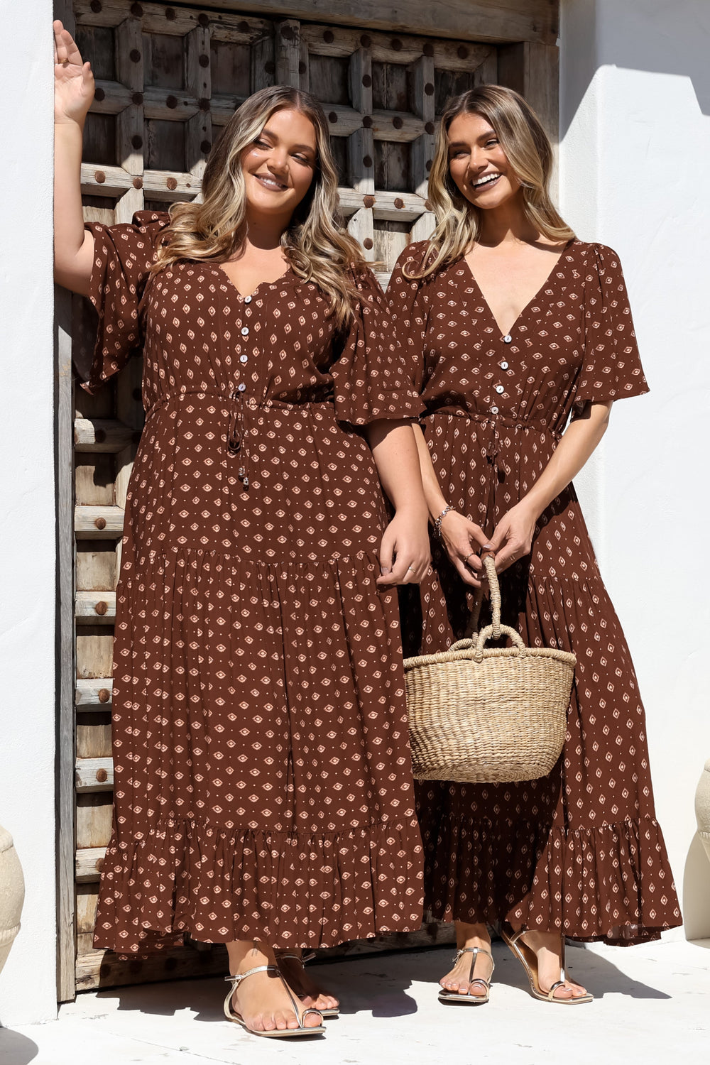 Tassia Maxi Dress - Buttoned Bodice Pull Tie Waist Dress in Kendy Print