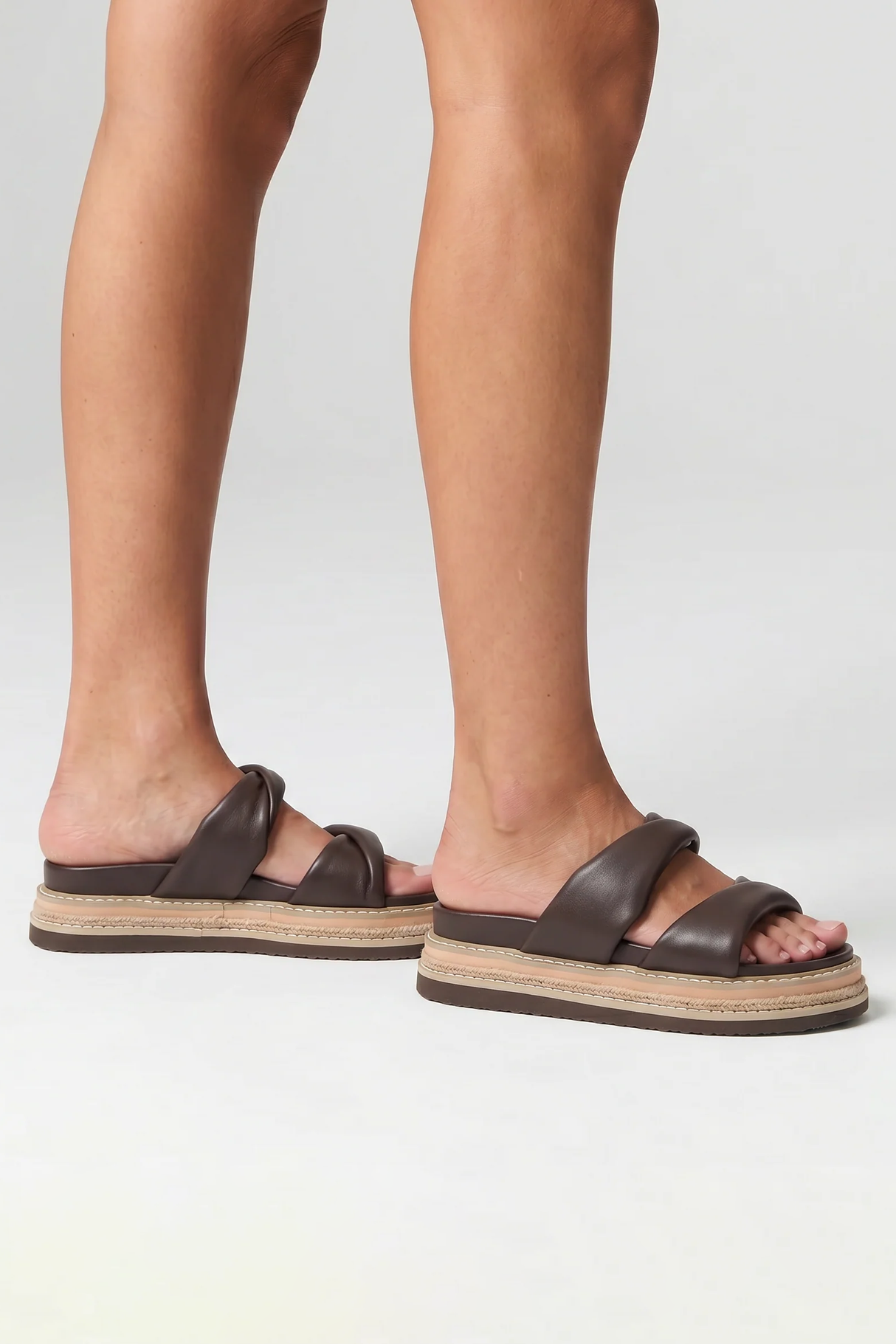 Teagan Flatform Slides in Chocolate Brown