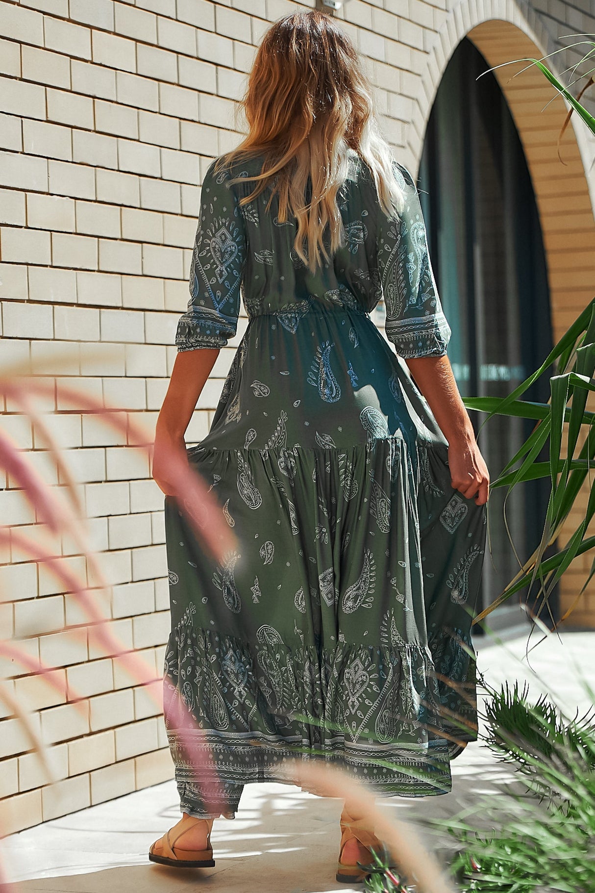 JAASE - Tessa Maxi Dress: A Line Pull Tie Waist Dress in Constance Print