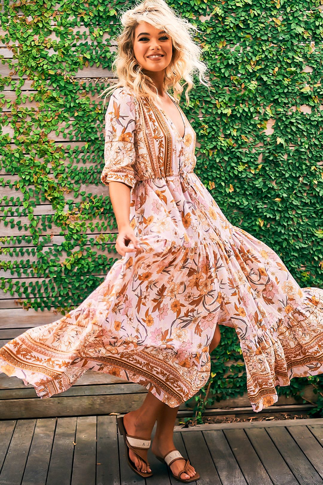 JAASE - Tessa Maxi Dress: A Line Pull Tie Waist Dress in Peach Dahlia Print