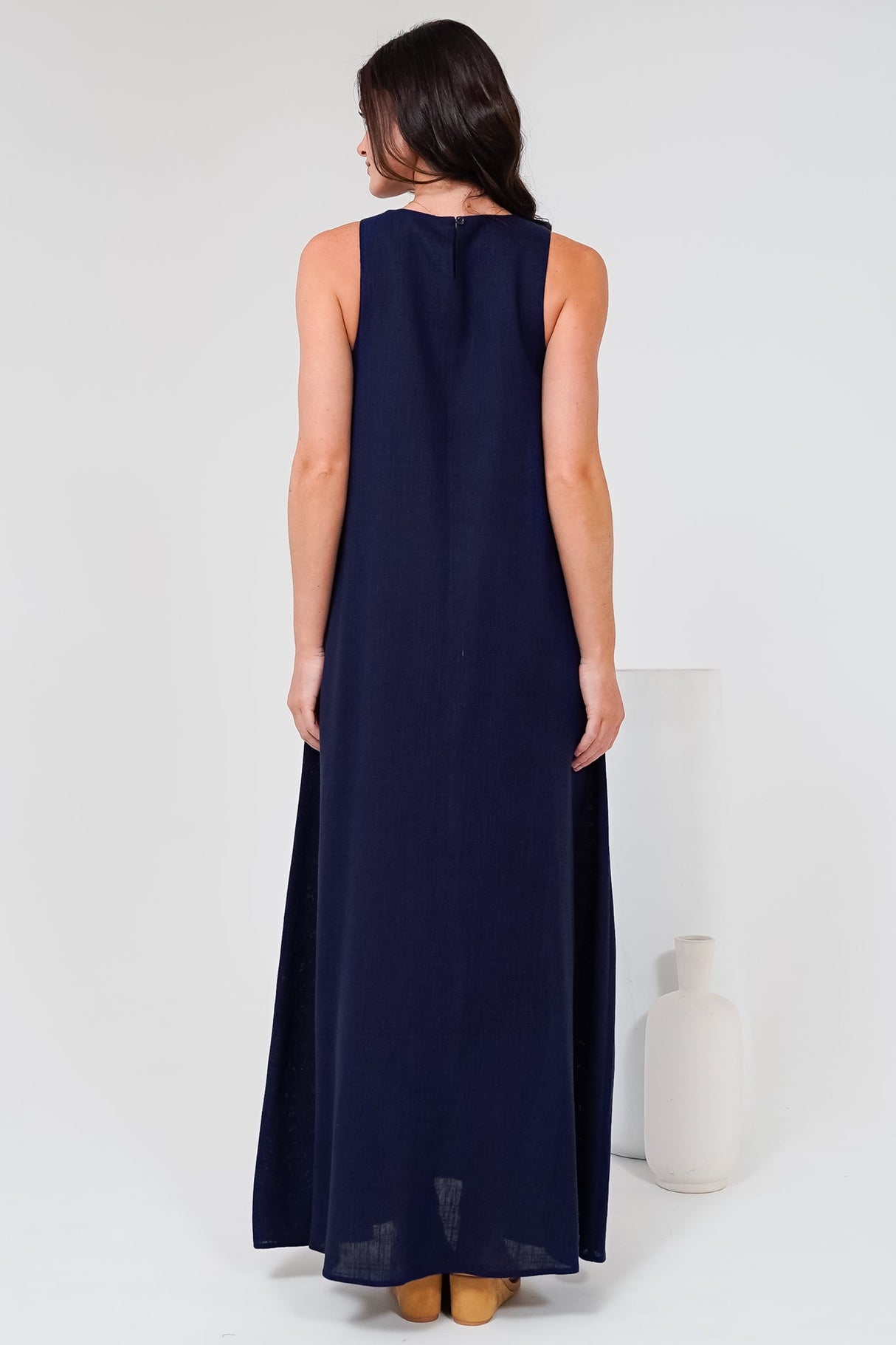 Tineshe Maxi Dress - Crew Neck Streamlined Sleeveless Dress with Pockets in Navy
