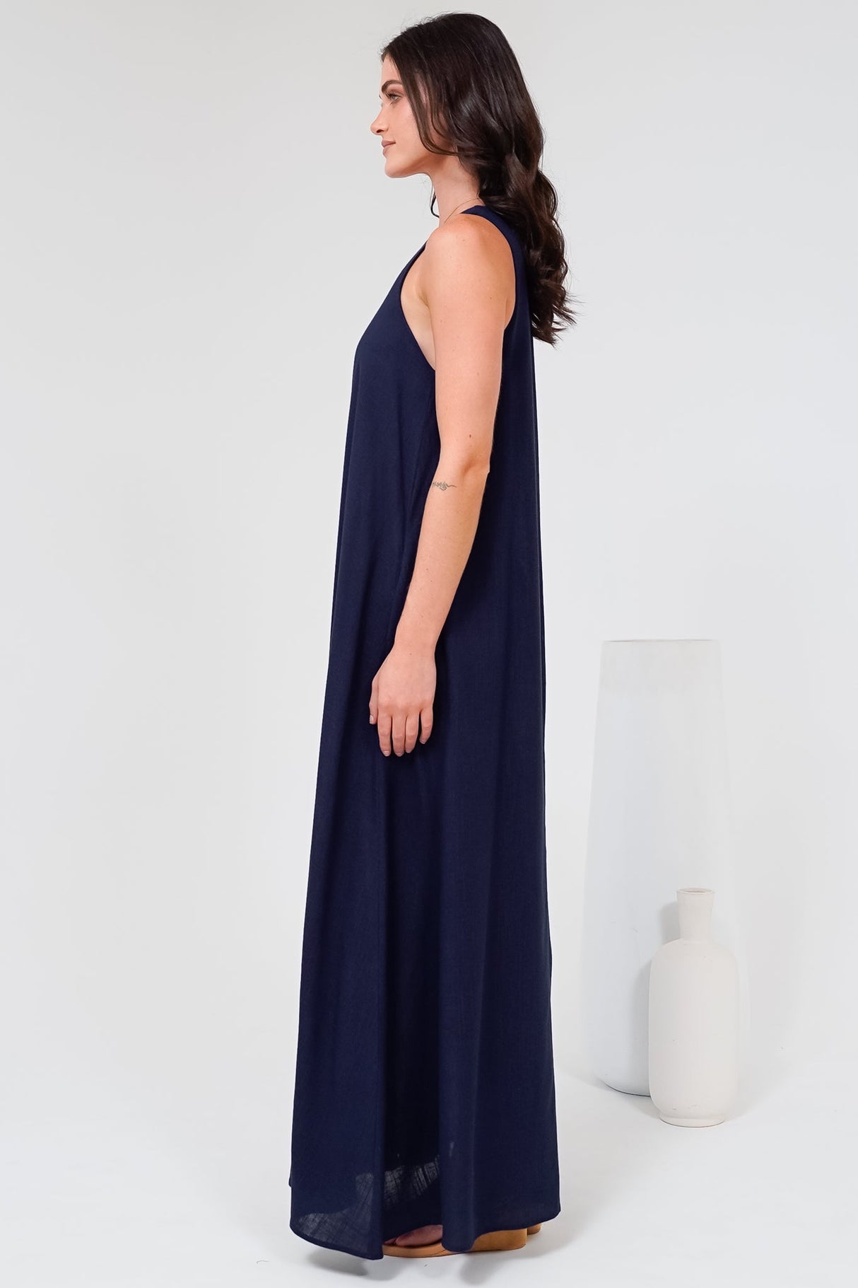 Tineshe Maxi Dress - Crew Neck Streamlined Sleeveless Dress with Pockets in Navy