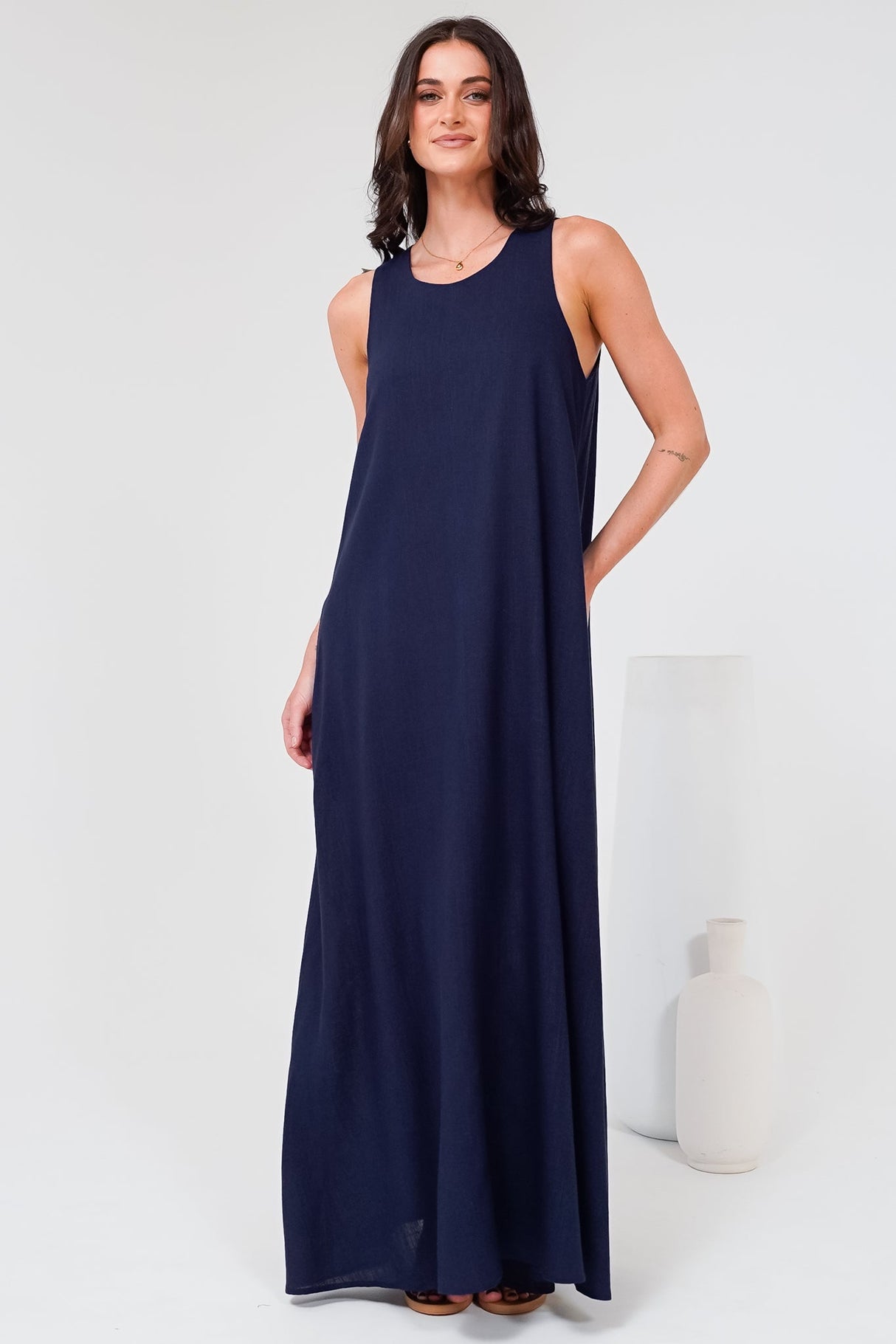 Tineshe Maxi Dress - Crew Neck Streamlined Sleeveless Dress with Pockets in Navy
