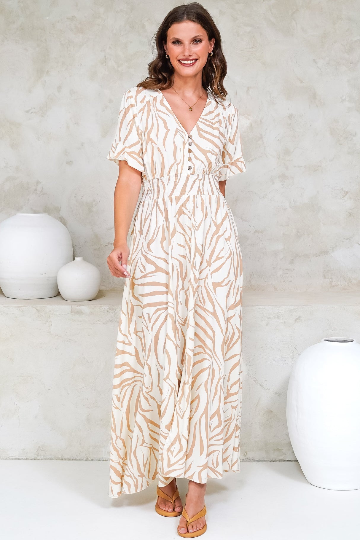 Tonia Maxi Dress - Short Sleeve V-Neck A-Line Dress in Cady Print Beige