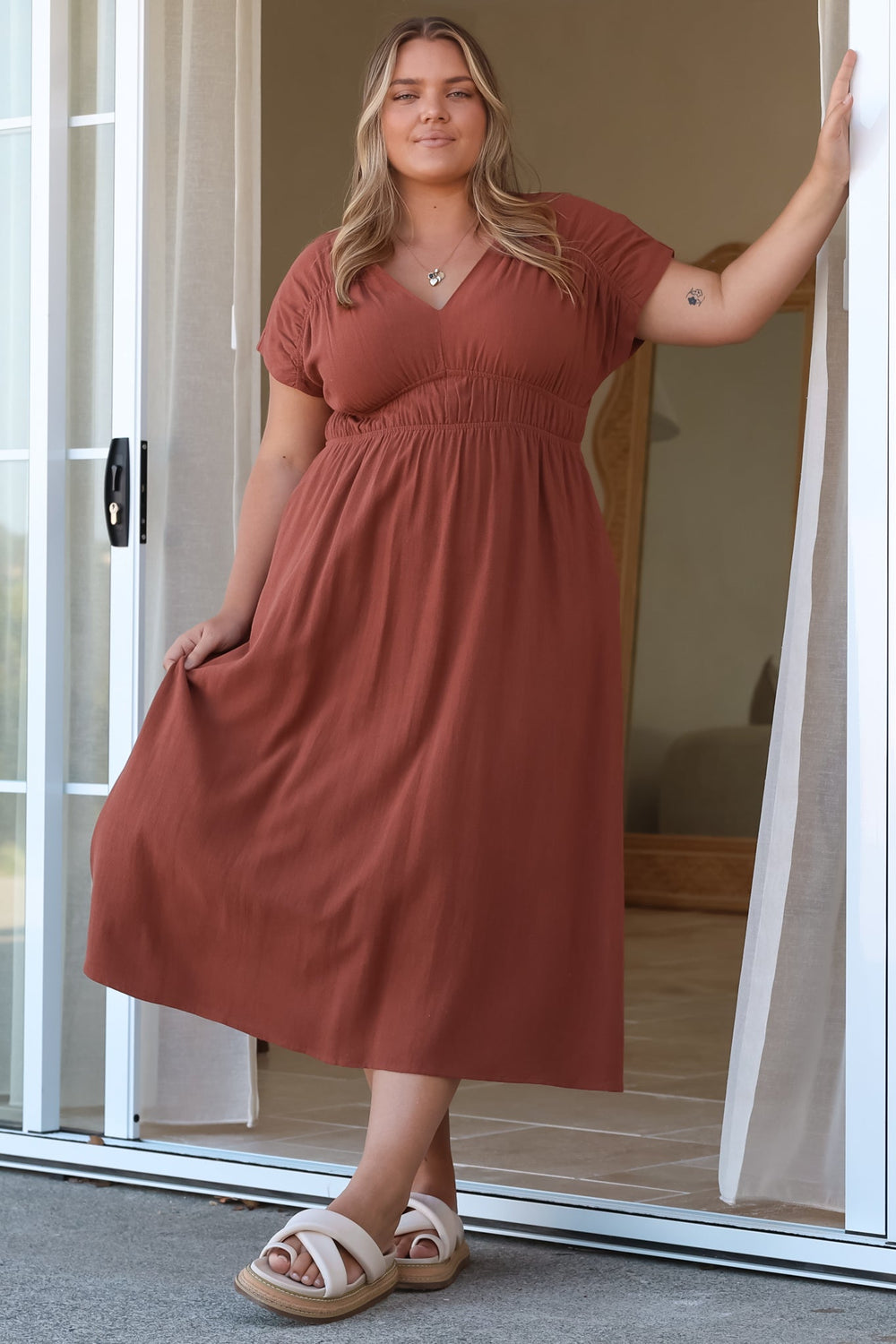 Torin Midi Dress - Gathered and Piping Detailed A-Line Dress with a V-Neckline in Rust