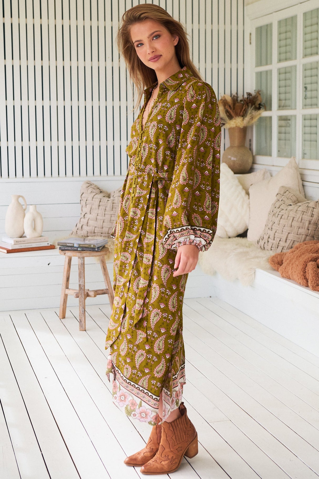 JAASE - Whitney Midi Dress: Collared Button Down Shirt Dress with Belt in Amalie Print