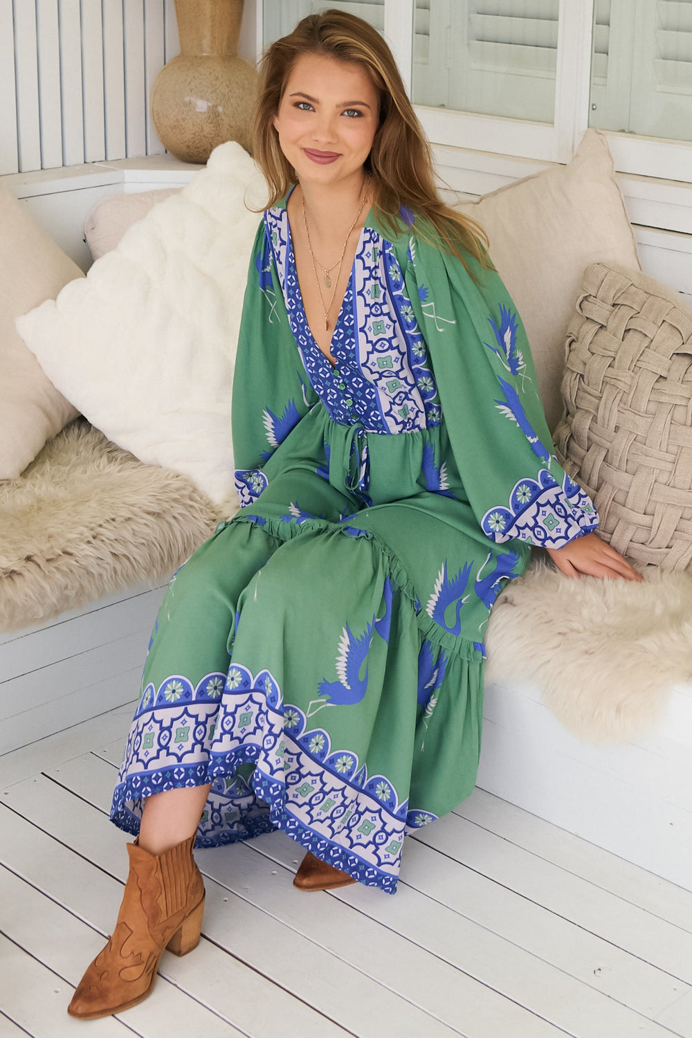 JAASE - Willa Midi Dress: V-Neck Pull Tie Waist Long Sleeve Dress in Bluebird Print