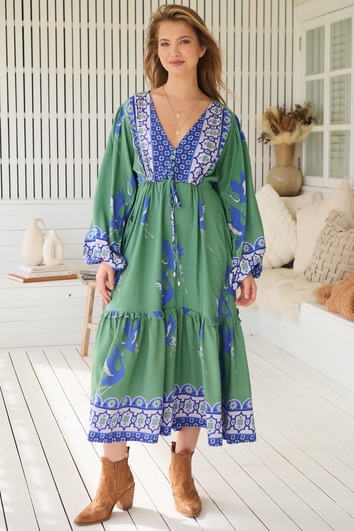 JAASE - Willa Midi Dress: V-Neck Pull Tie Waist Long Sleeve Dress in Bluebird Print