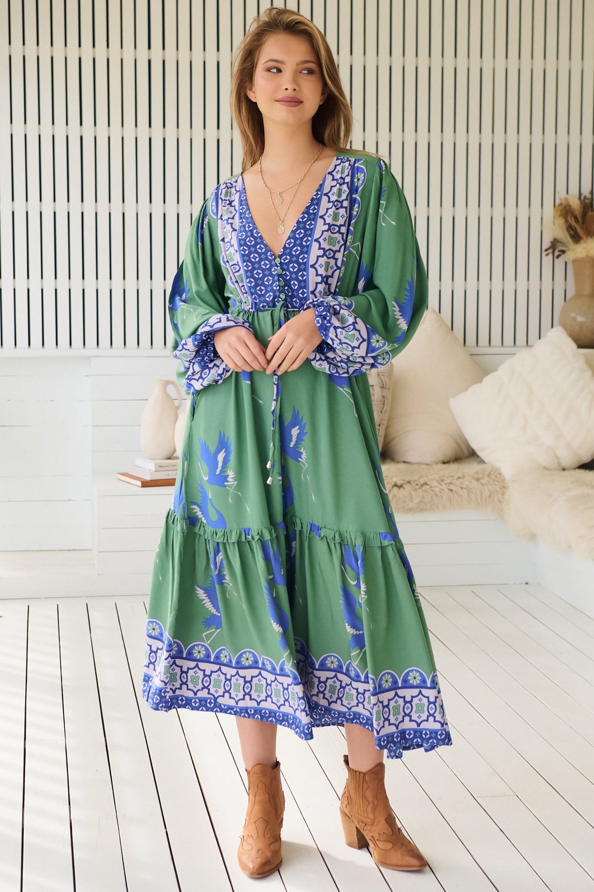 JAASE - Willa Midi Dress: V-Neck Pull Tie Waist Long Sleeve Dress in Bluebird Print