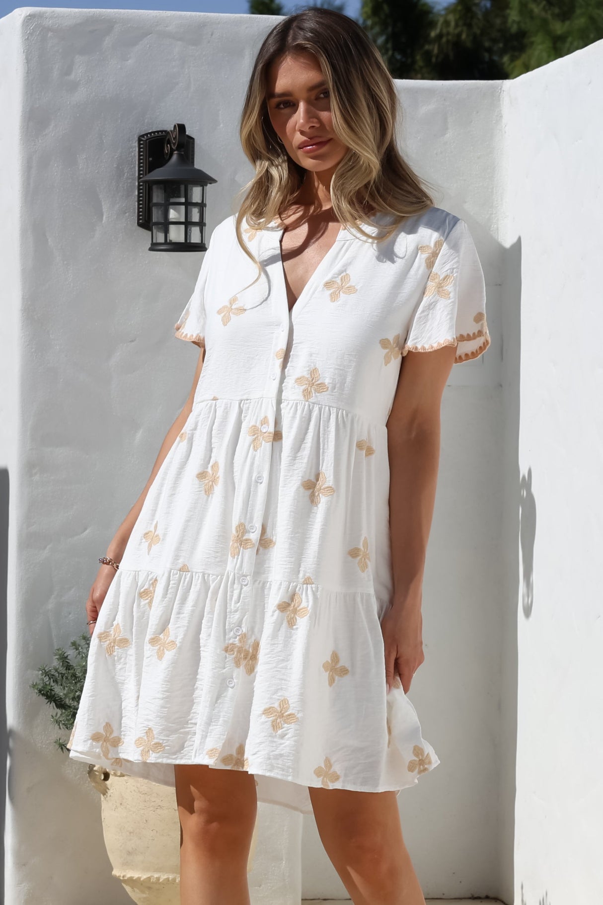 Wilma Mini Dress - Bermuda Collar Button Down Dress with Cap Sleeves in Gigi Print White