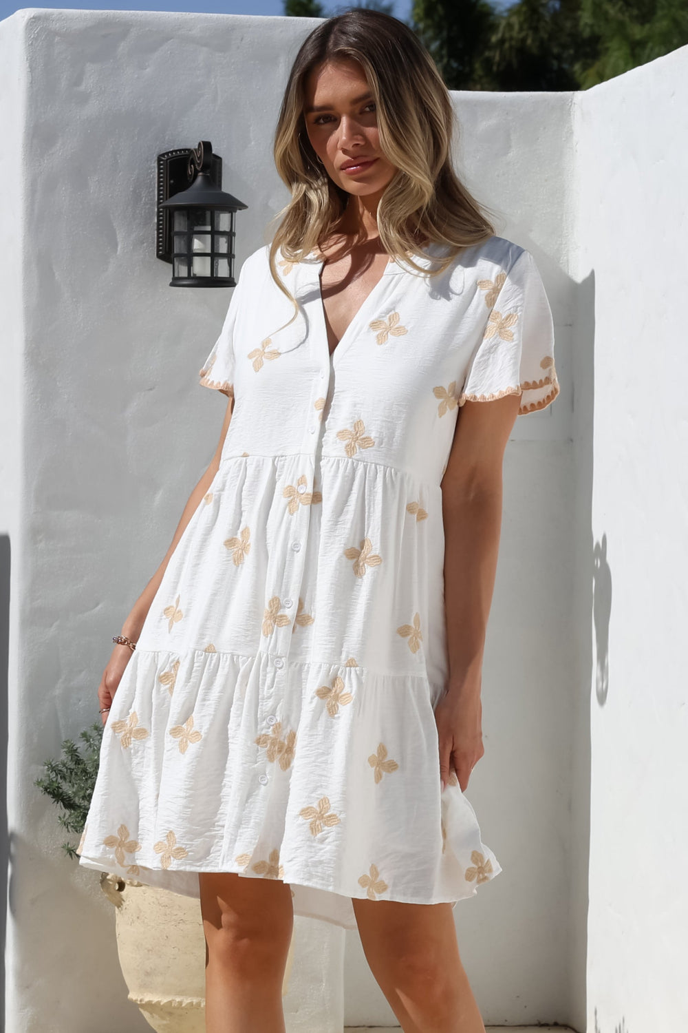 Wilma Mini Dress - Bermuda Collar Button Down Dress with Cap Sleeves in Gigi Print White