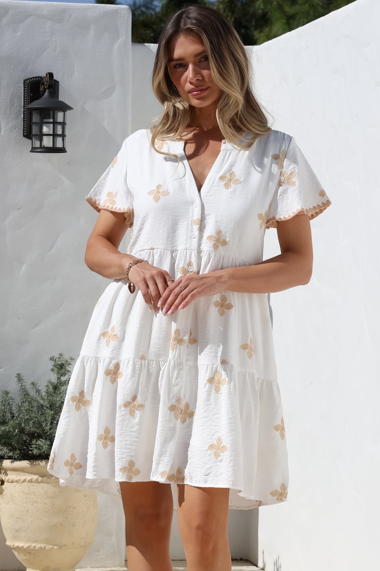 Wilma Mini Dress - Bermuda Collar Button Down Dress with Cap Sleeves in Gigi Print White