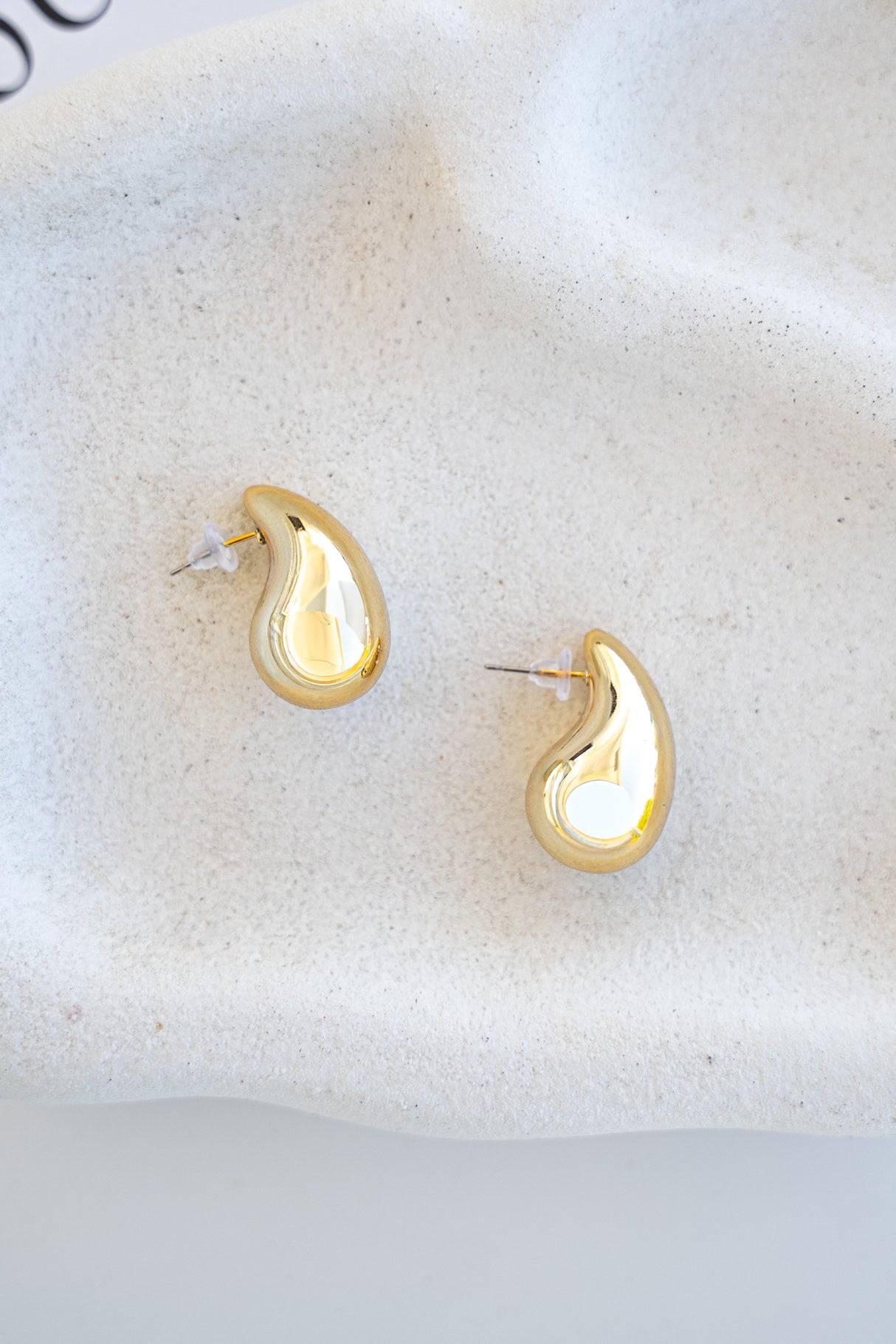 Zelie Earrings - Gold