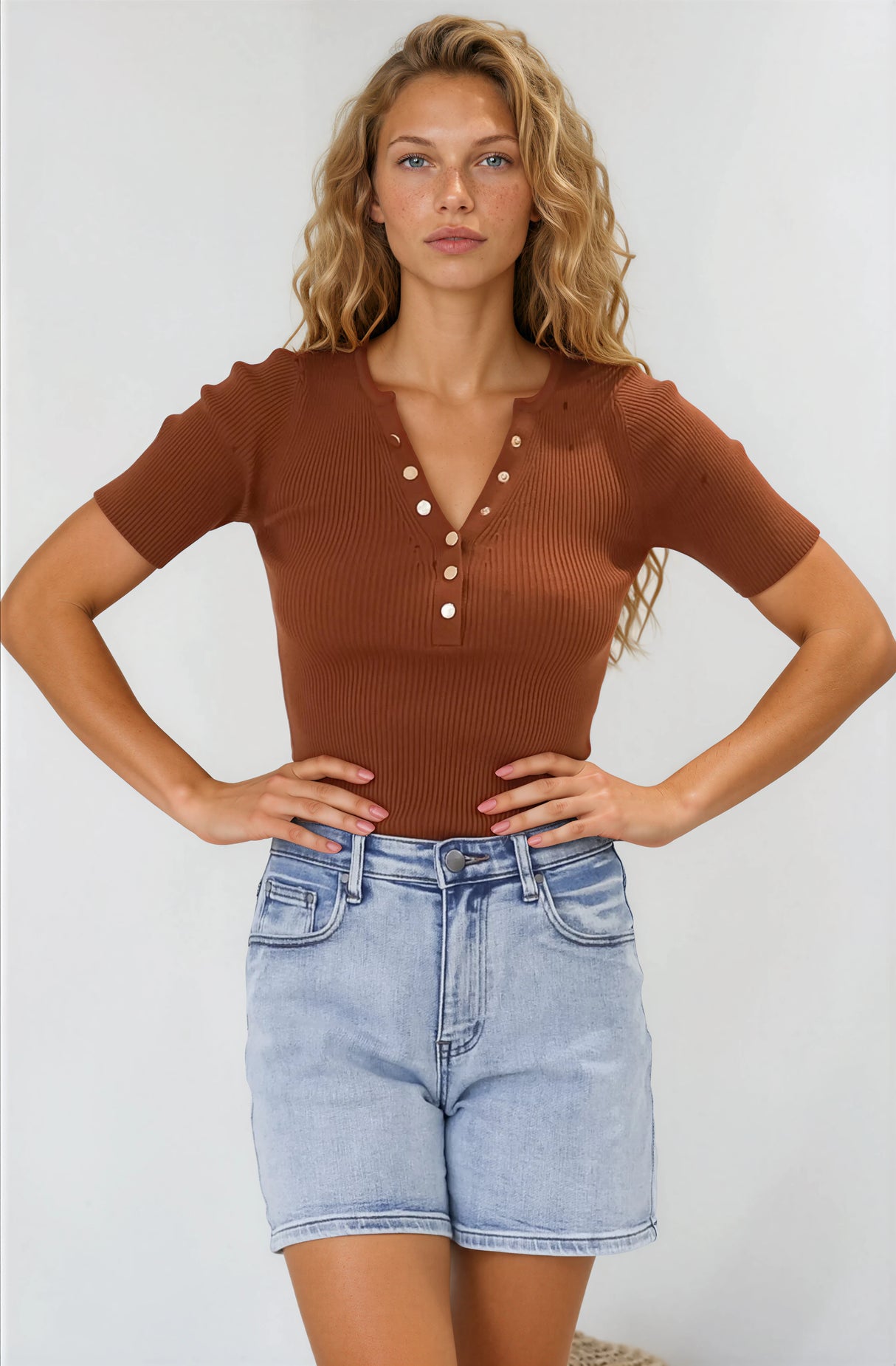 Zian Knit Top - Gold Button Neckline Ribbed Knit Top in Rust