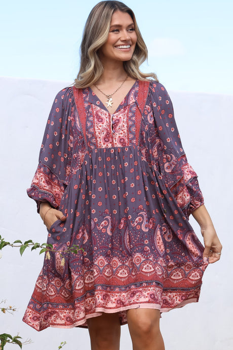 JAASE - Adela Mini Dress: Oversized Smock Dress with Batwing Sleeves in Dancing Daisy Print