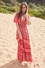 JAASE - Ashland Maxi Dress: V-Neck Batwing Sleeve Dress in Sweet Escape Print