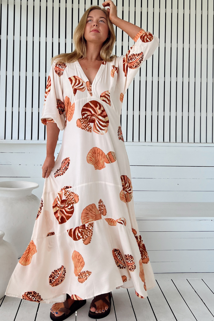 JAASE - Maisie Maxi Dress: Batwing Sleeve Button Down Smock Dress in Marcel Print