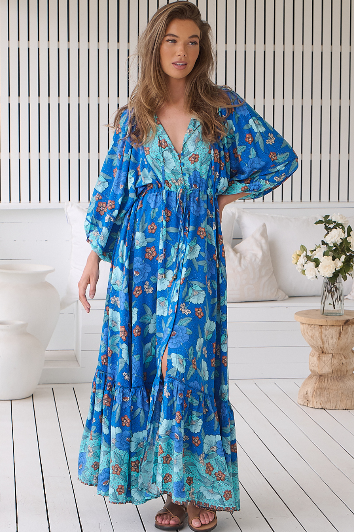 JAASE - Catalonia Maxi Dress: Batwing Sleeve Button Down Smock Dress in Love In Mist Print