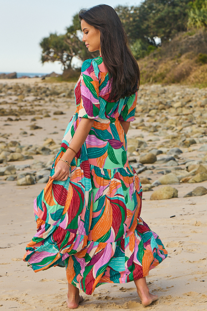 JAASE - Tessa Maxi Dress: A Line Pull Tie Waist Dress in Soiree Print