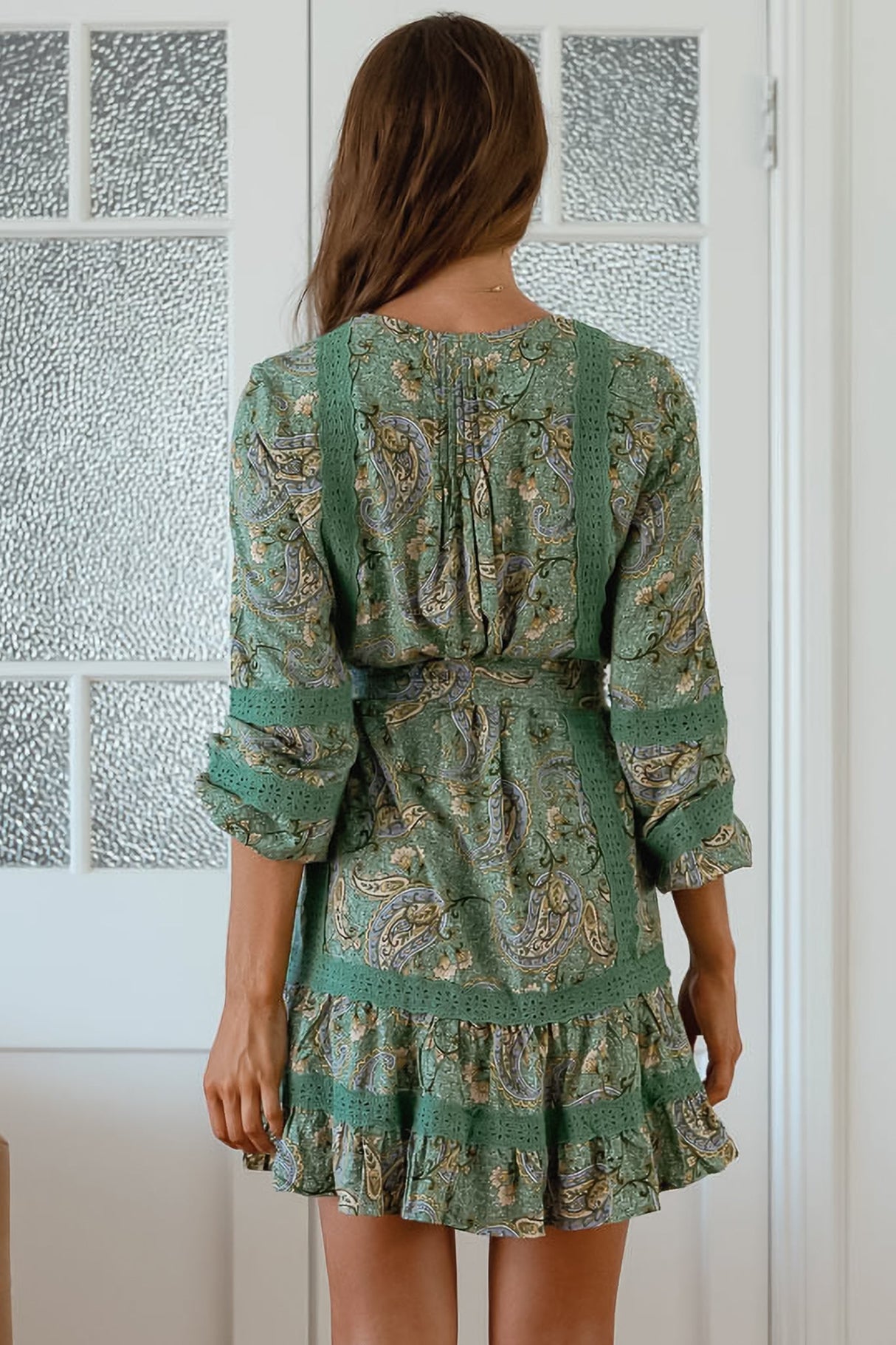 JAASE - Abio Mini Dress: V-Neck Lace Detailed Button Down with Long Sleeves in Sagewood Print