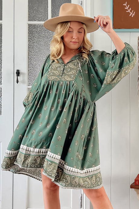 JAASE - Adela Mini Dress: Oversized Smock Dress with Batwing Sleeves in Viridian Print
