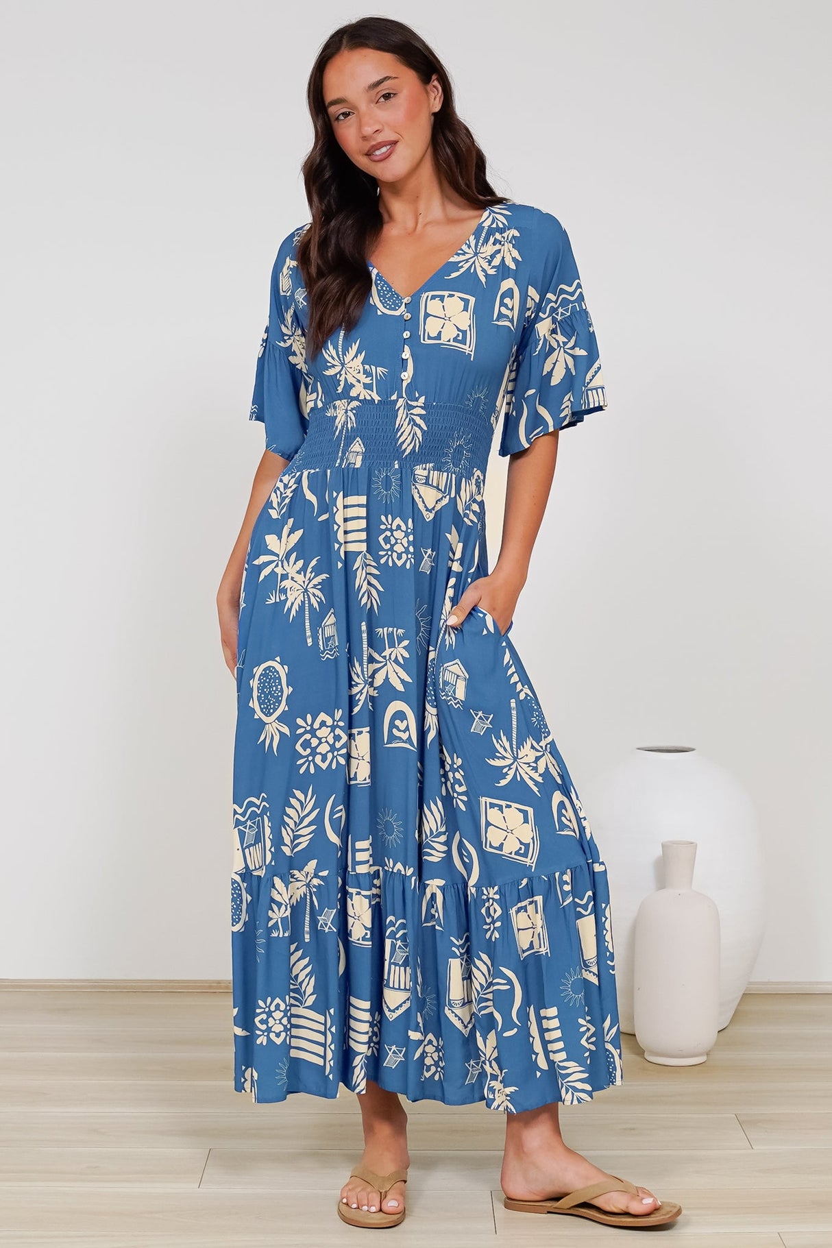 Alba Maxi Dress - Buttoned Bodice A Line Dress With Flute Sleeves In Quanda Print