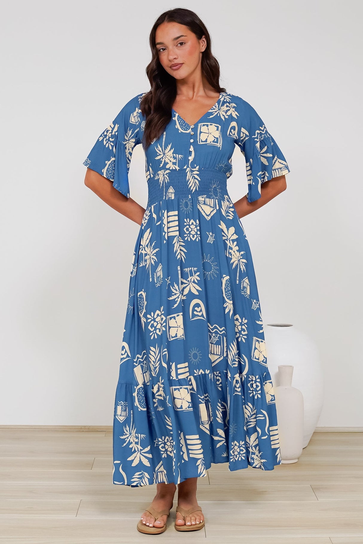Alba Maxi Dress - Buttoned Bodice A Line Dress With Flute Sleeves In Quanda Print