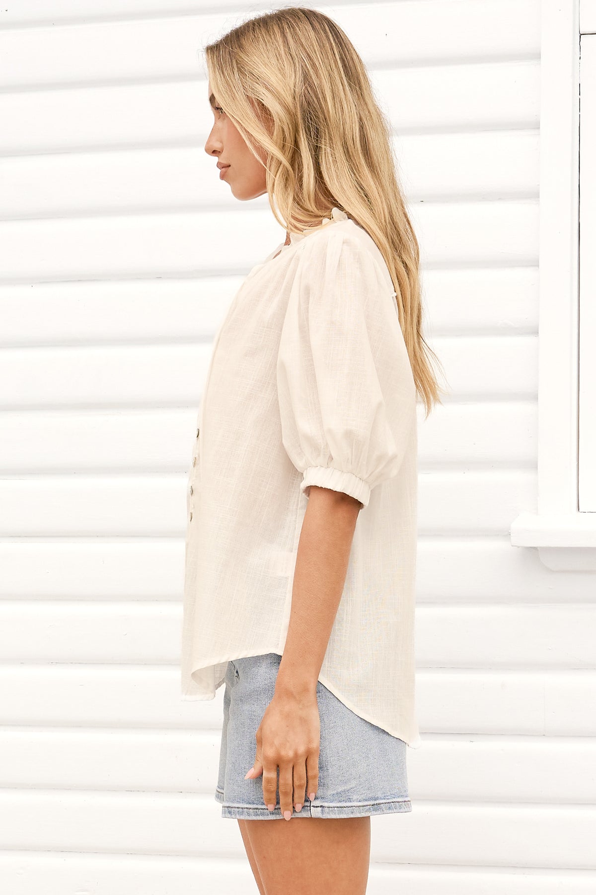 Alettie Blouse - Frill Collar Balloon Sleeve Button Down in White