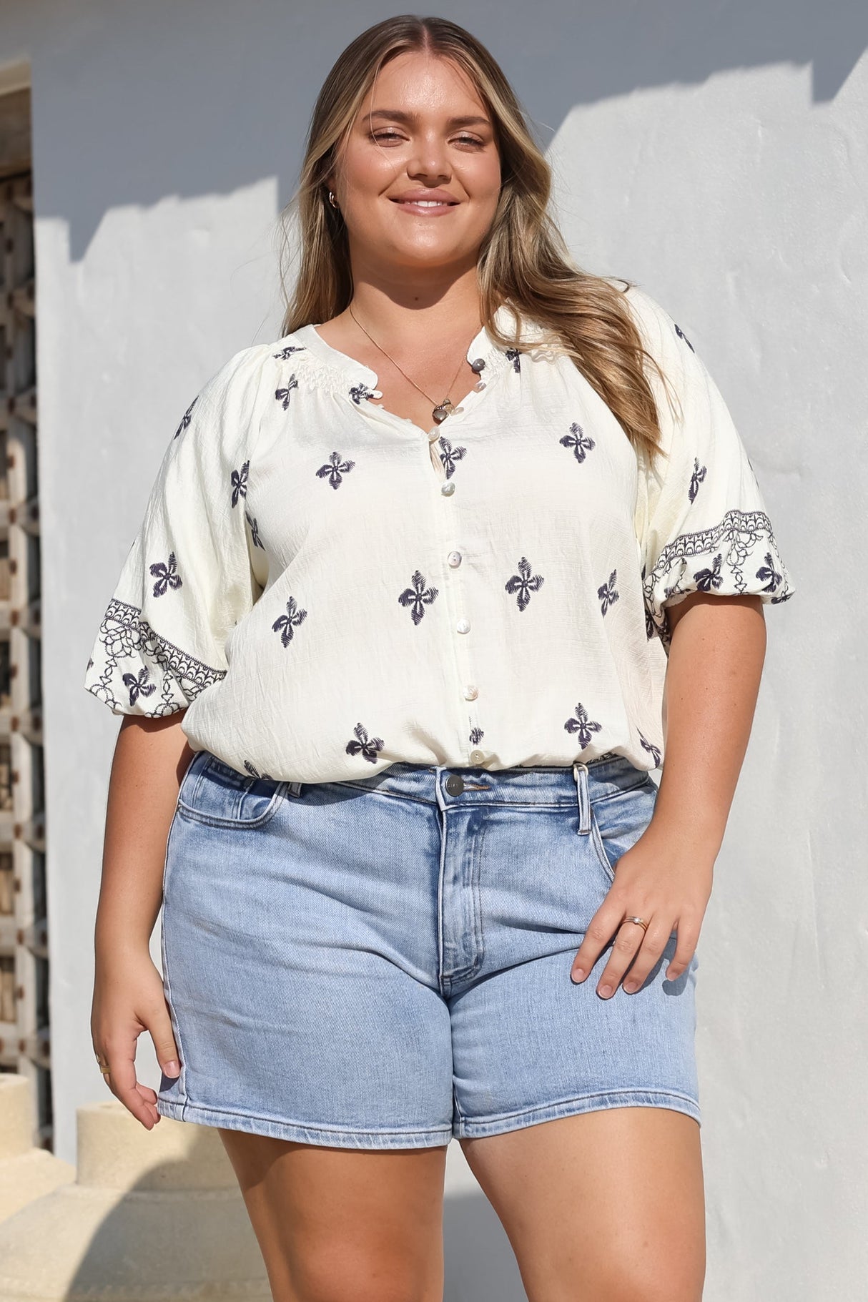 Alicia Top - Mandarin Collar Buttoned-Down Top in Sahara Print Navy