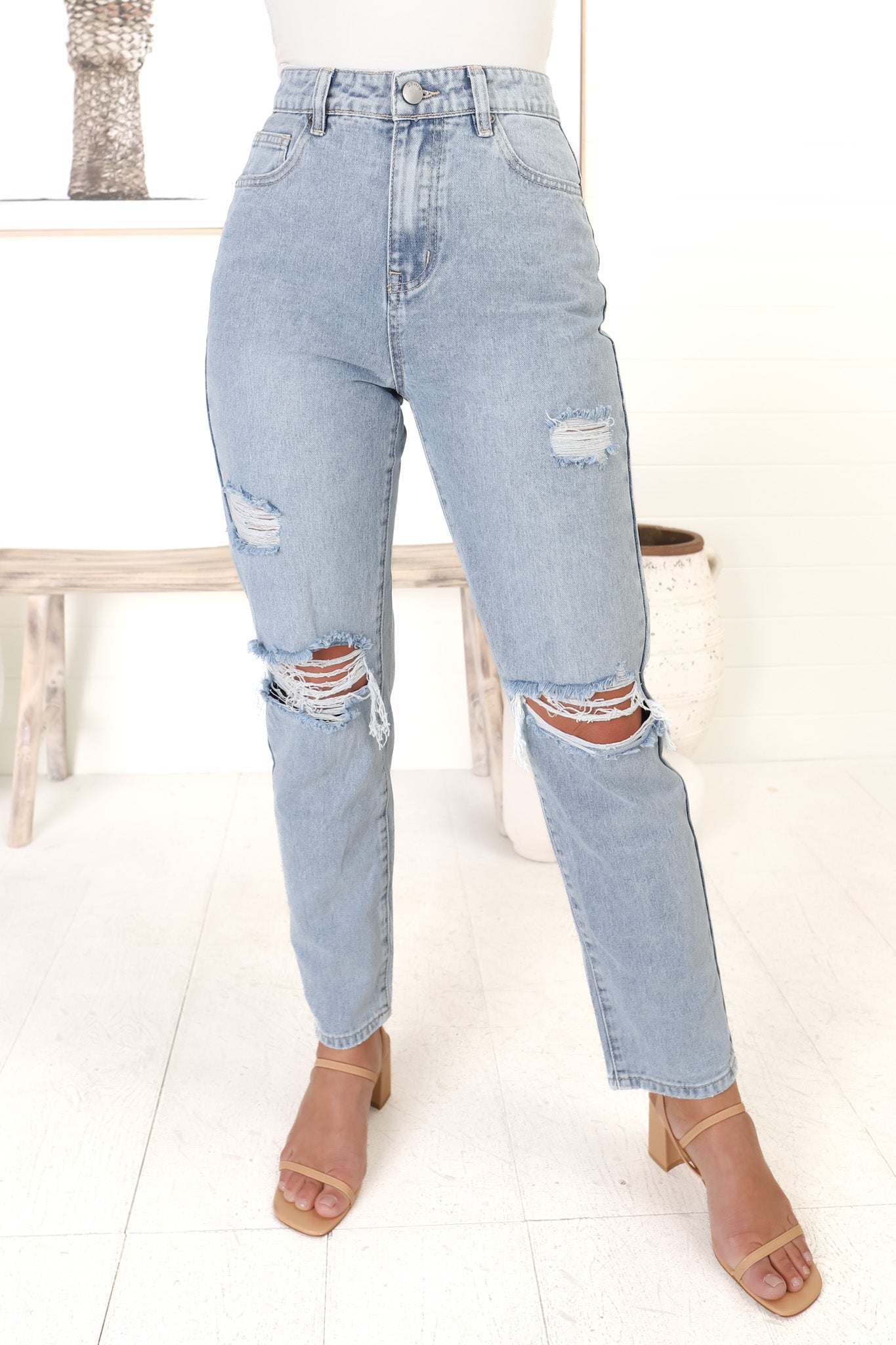 Amanda Boyfriend Jeans - High Waisted Distressed Ripped Knee Boyfriend Jeans in Light Denim