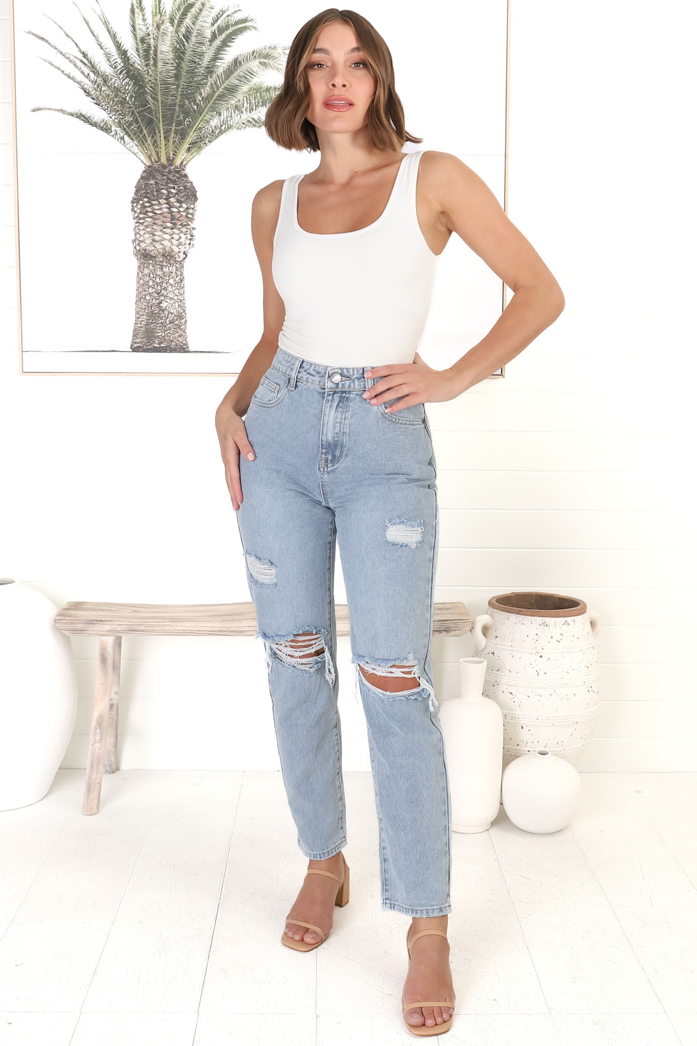 Amanda Boyfriend Jeans - High Waisted Distressed Ripped Knee Boyfriend Jeans in Light Denim