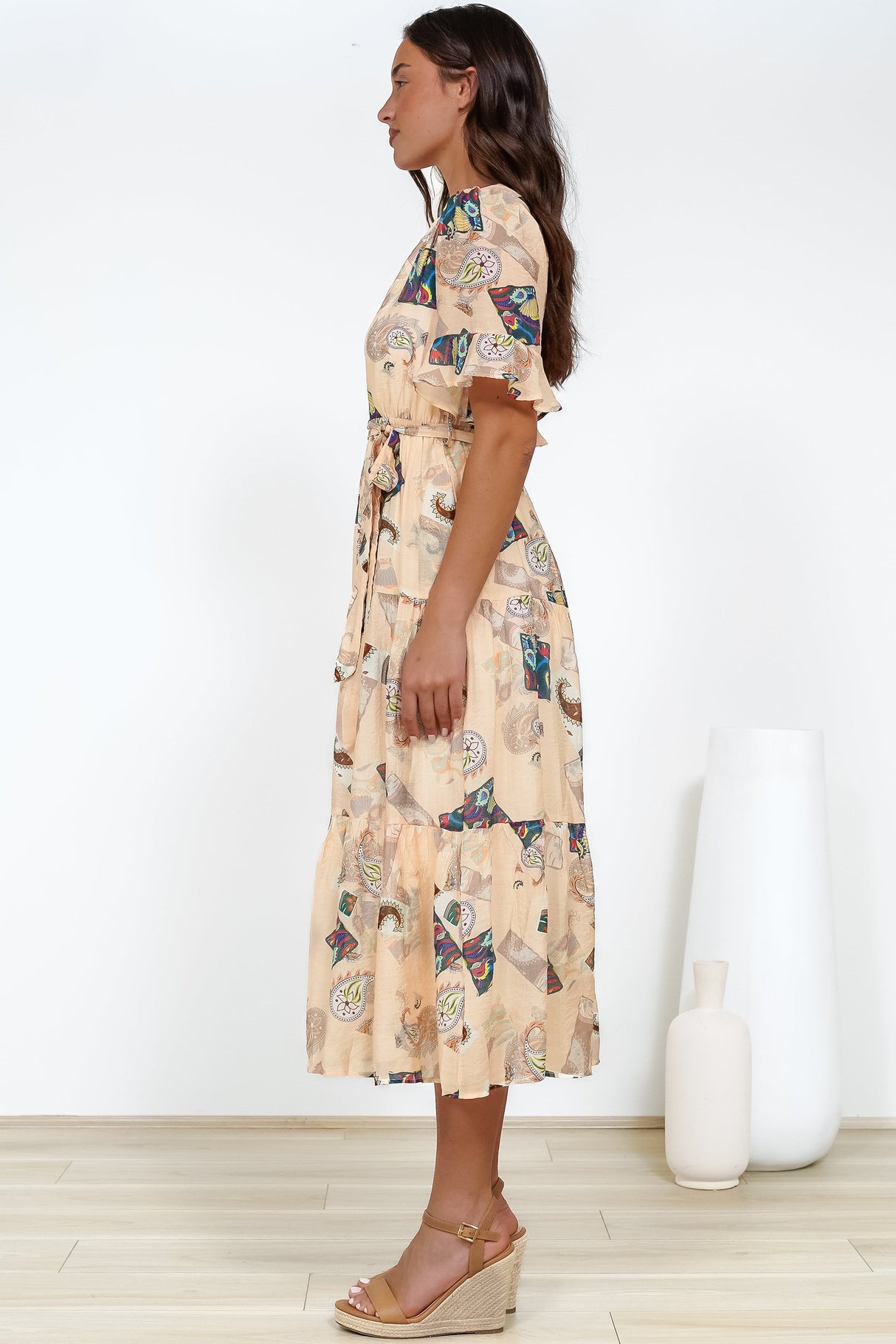 Andie Midi Dress - V-neck Tiered A-Line Dress with Waist Tie in Acapulco Print