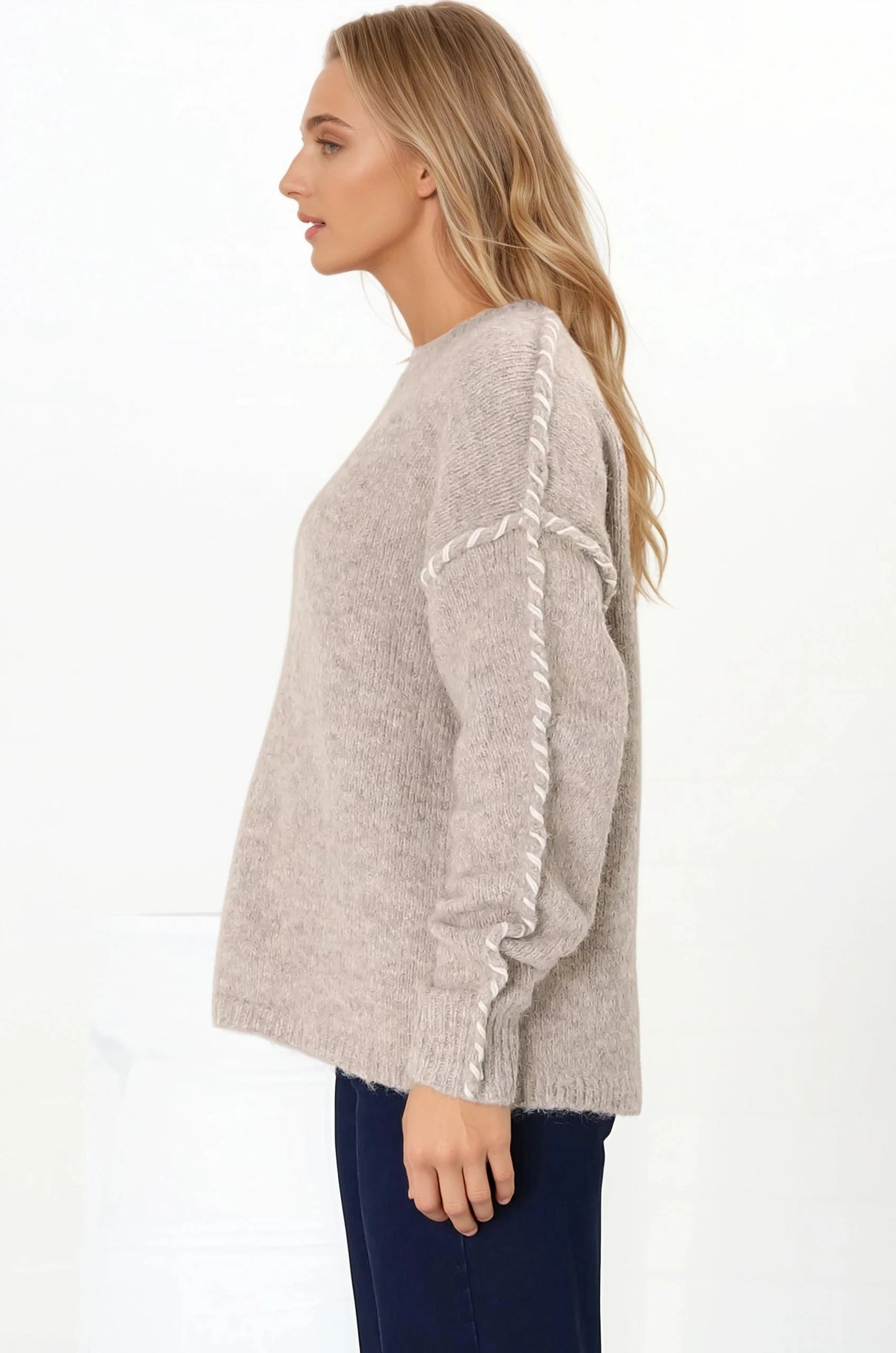 Ardie Jumper - Crew Neck Jumper with Contrast Stitching in Beige