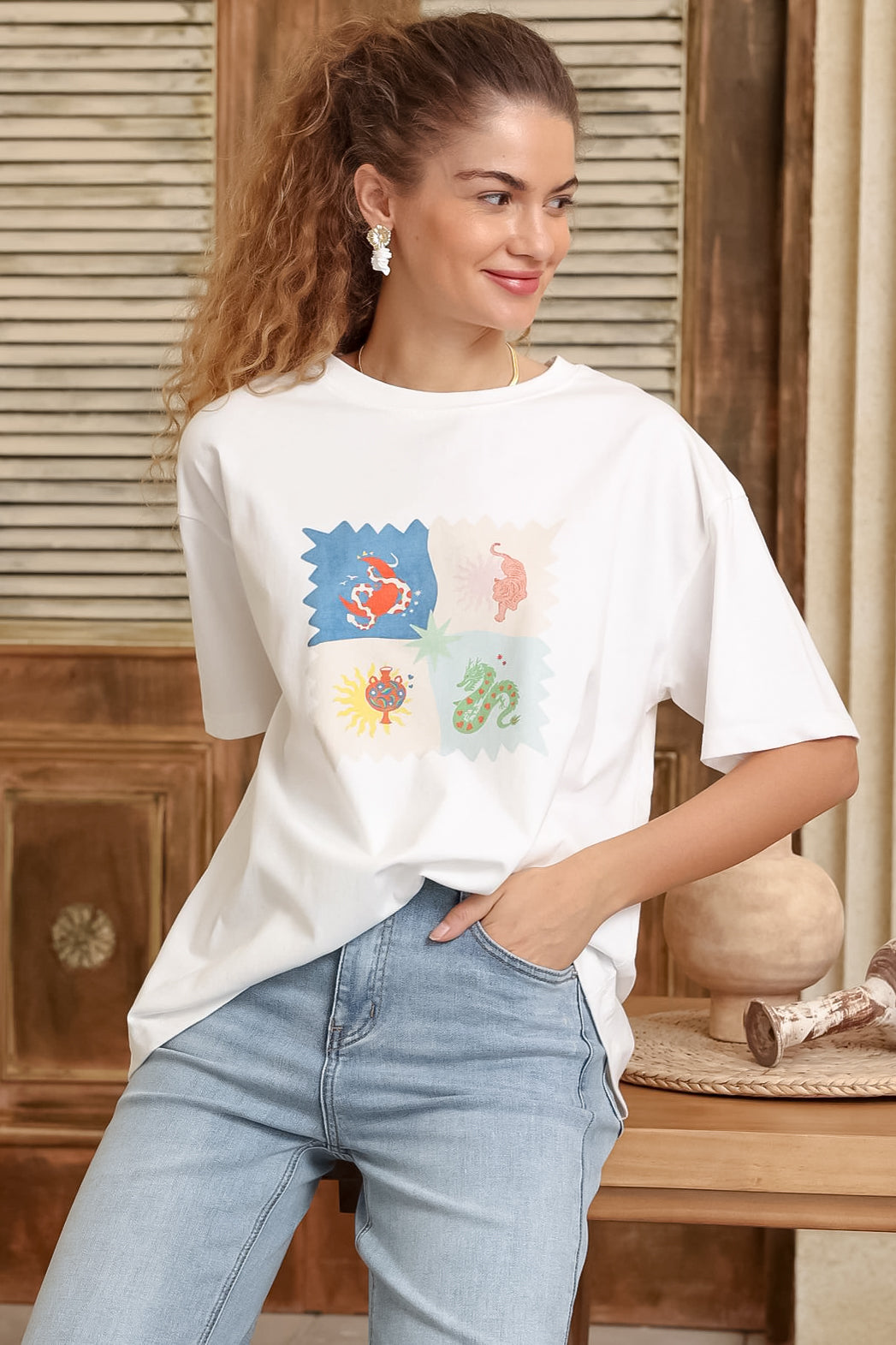 Arion T-Shirt - Crew Neck Relaxed Fit Graphic Tee in Sylas Print