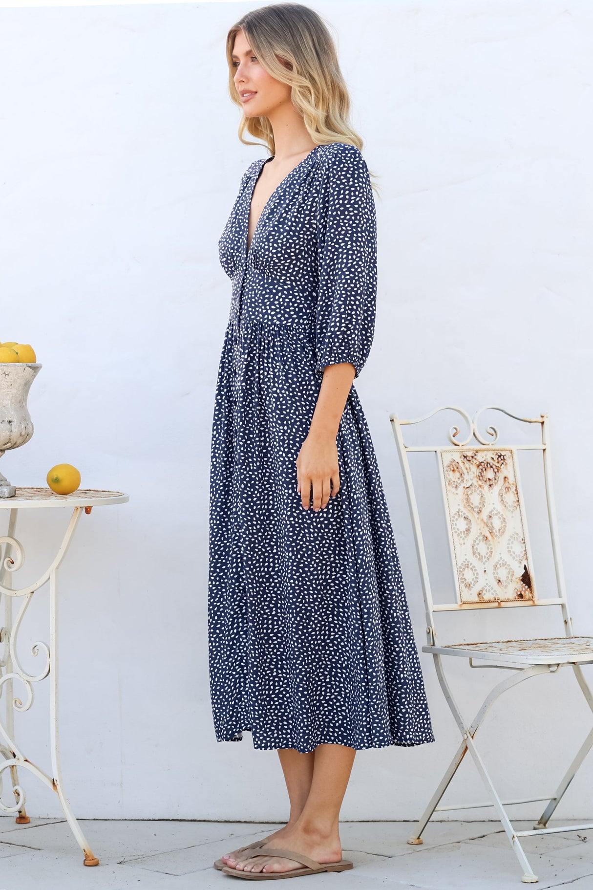 Arleni Midi Dress - V-Neck A-Line Dress with 3/4 Sleeves in Bell Print Navy