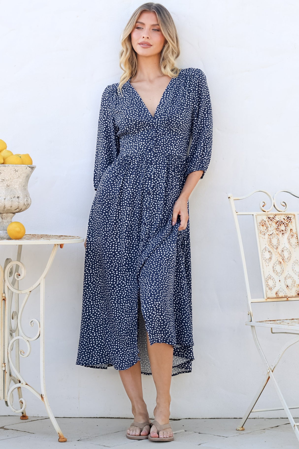 Arleni Midi Dress - V-Neck A-Line Dress with 3/4 Sleeves in Bell Print Navy